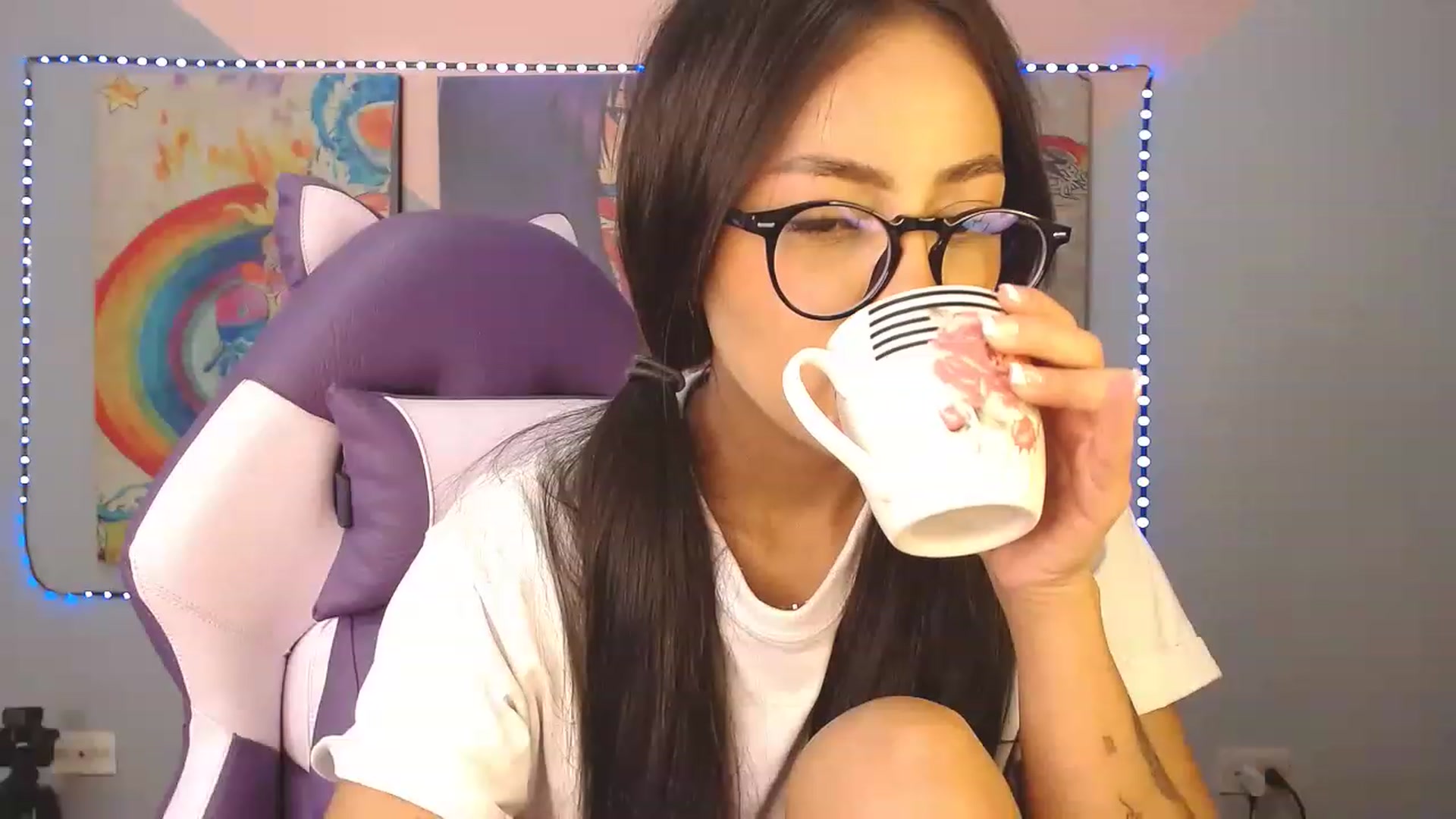 Gallery image thumbnail from Sweetcandy___'s myfreecams stream on, 03/22/2023, 08:33 image 5 of 20