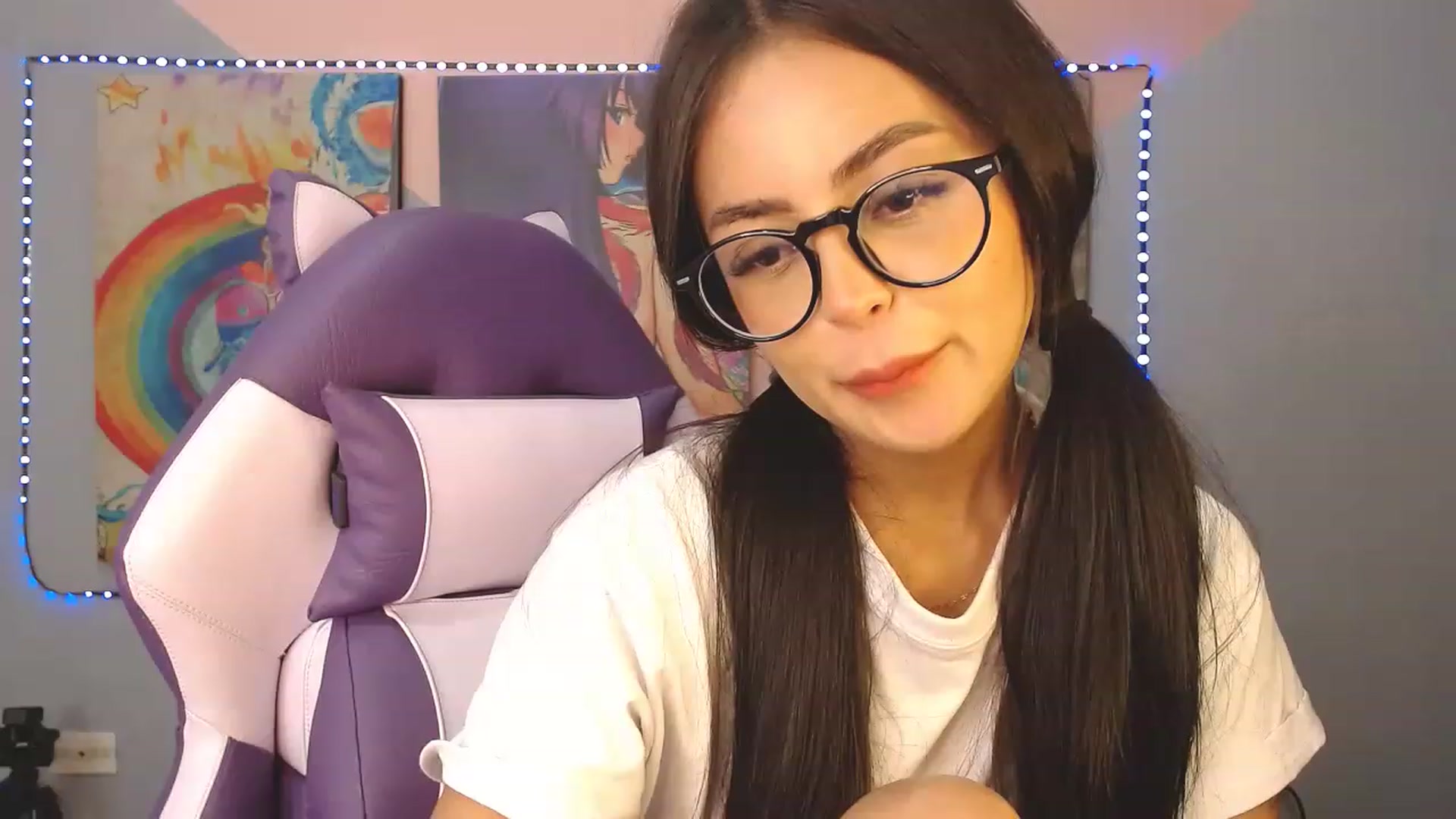 Gallery image thumbnail from Sweetcandy___'s myfreecams stream on, 03/22/2023, 08:33 image 9 of 20