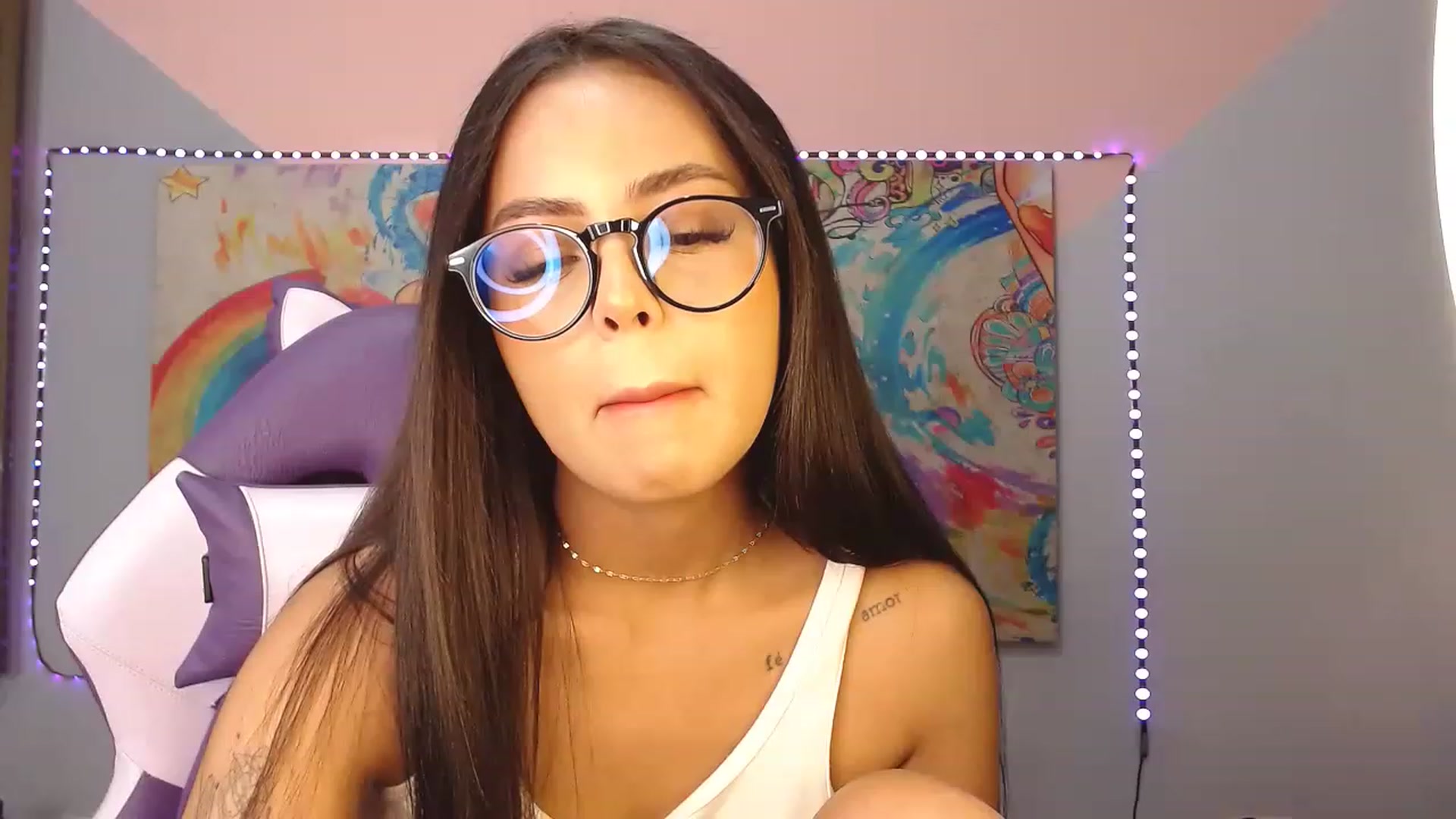 Gallery image thumbnail from Sweetcandy___'s myfreecams stream on, 03/22/2023, 23:39 image 13 of 20