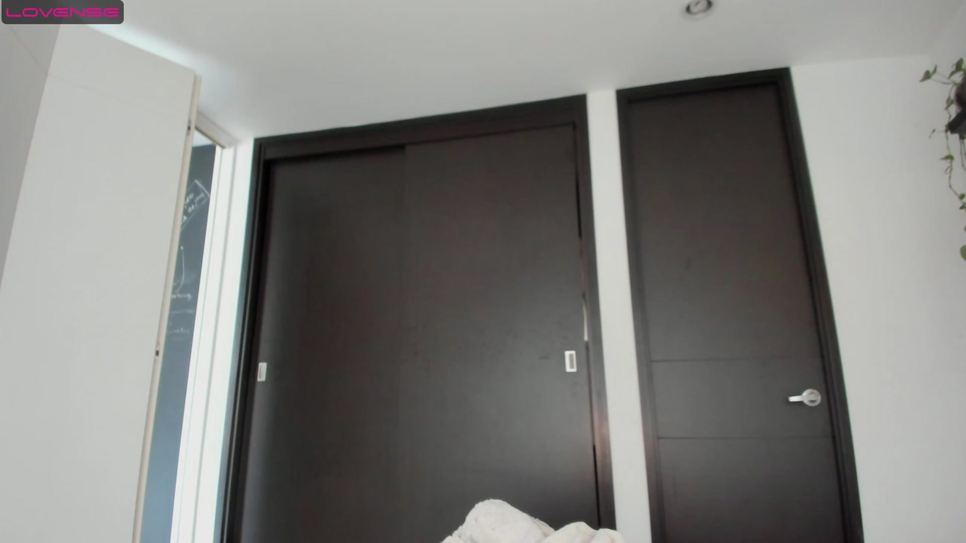 Gallery image thumbnail from Sweetdaniel8's myfreecams stream on, 04/18/2023, 19:15 image 11 of 20