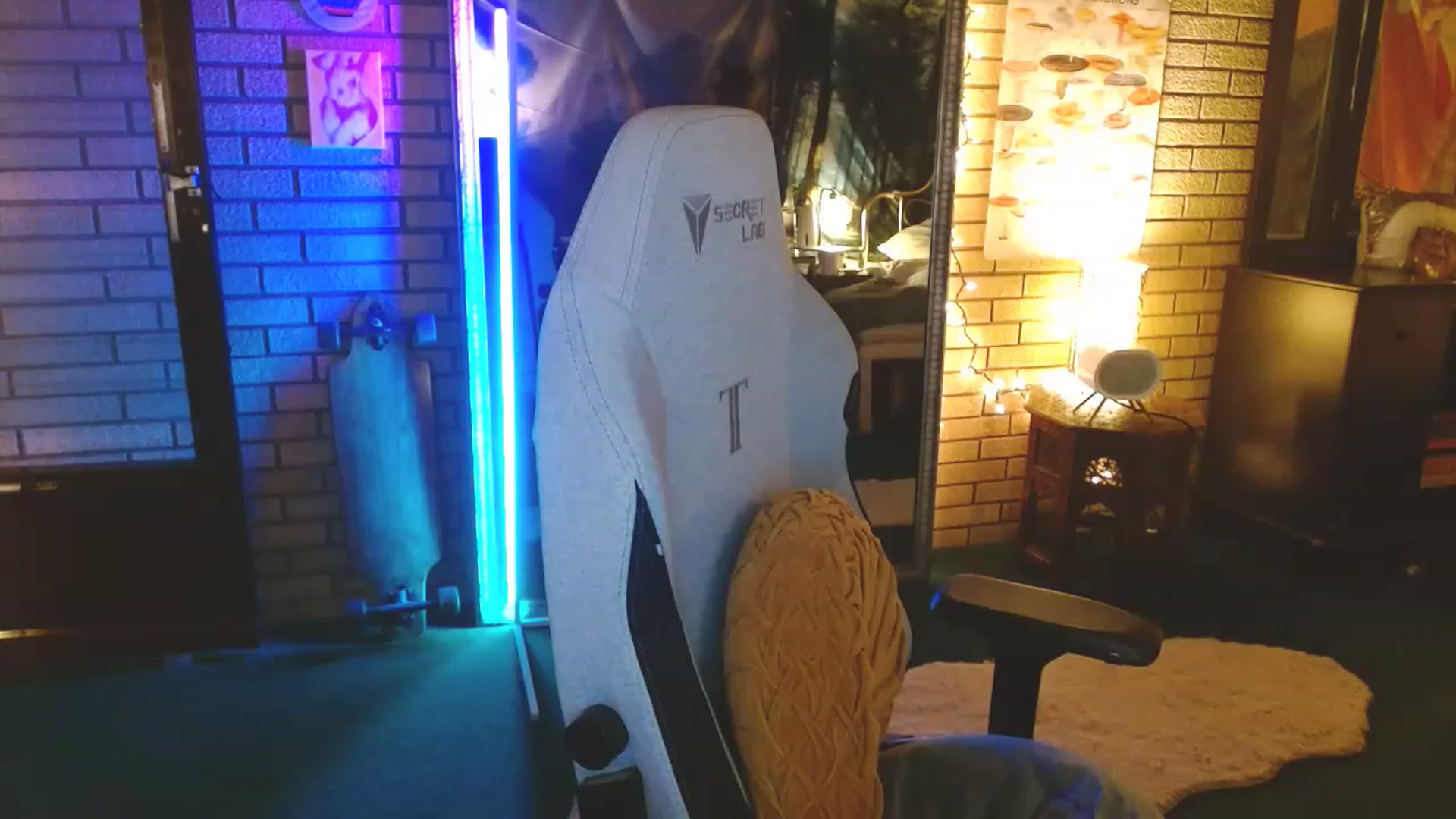 Gallery image thumbnail from Sweetestlilly's myfreecams stream on, 01/31/2023, 02:16 image 4 of 20