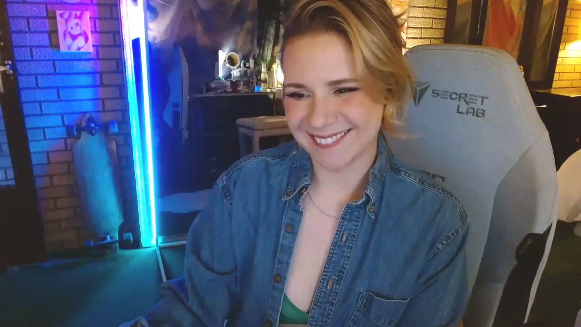 Gallery image thumbnail from Sweetestlilly's myfreecams stream on, 01/31/2023, 03:56 image 15 of 20