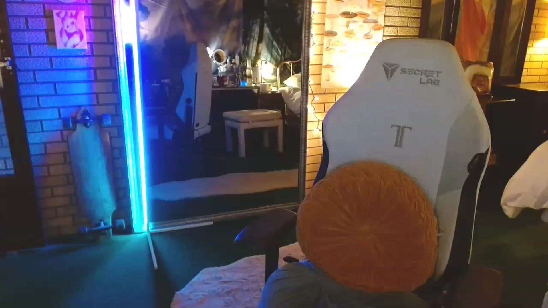 Gallery image thumbnail from Sweetestlilly's myfreecams stream on, 01/31/2023, 03:56 image 11 of 20