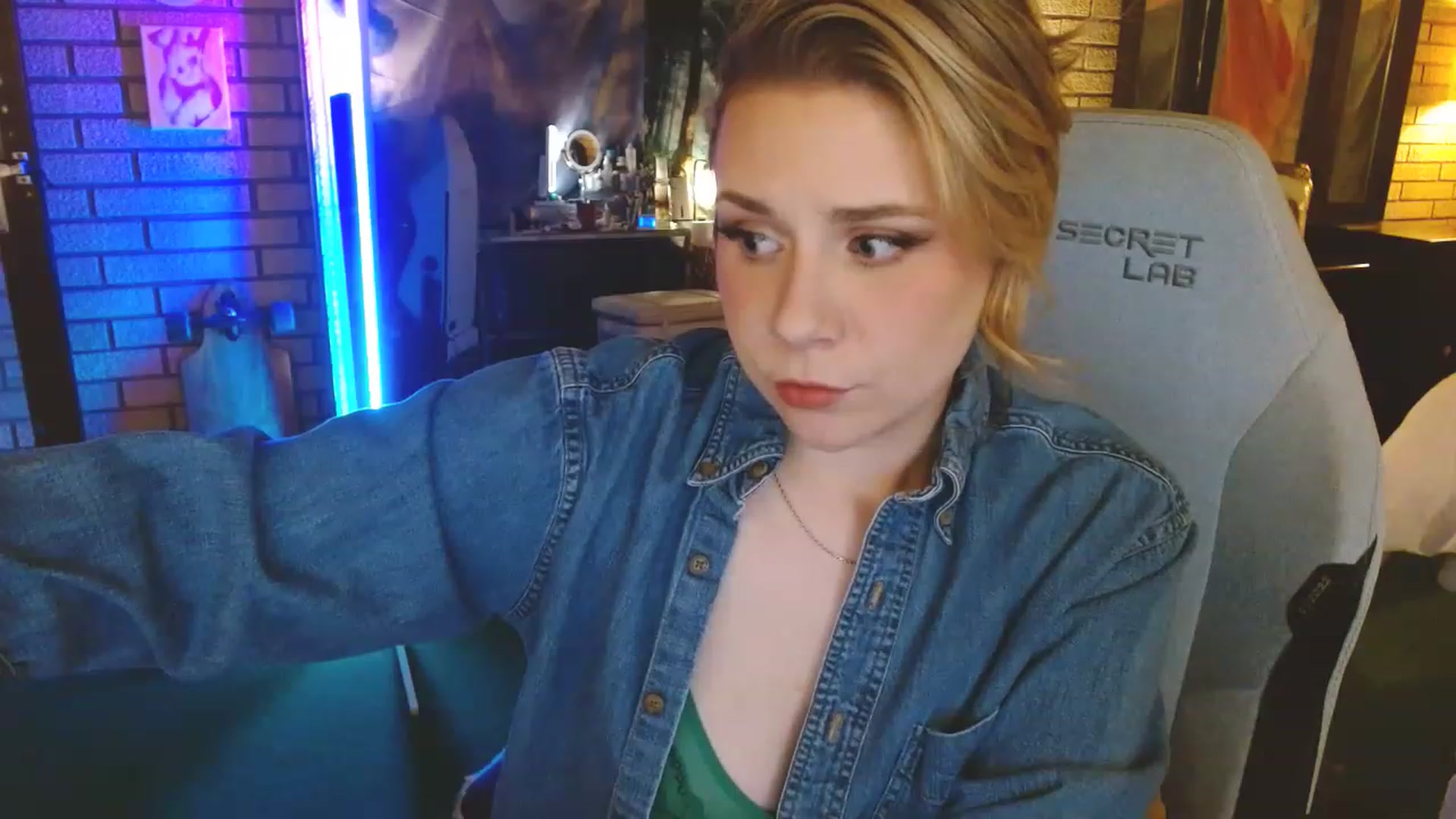 Gallery image thumbnail from Sweetestlilly's myfreecams stream on, 01/31/2023, 03:56 image 17 of 20