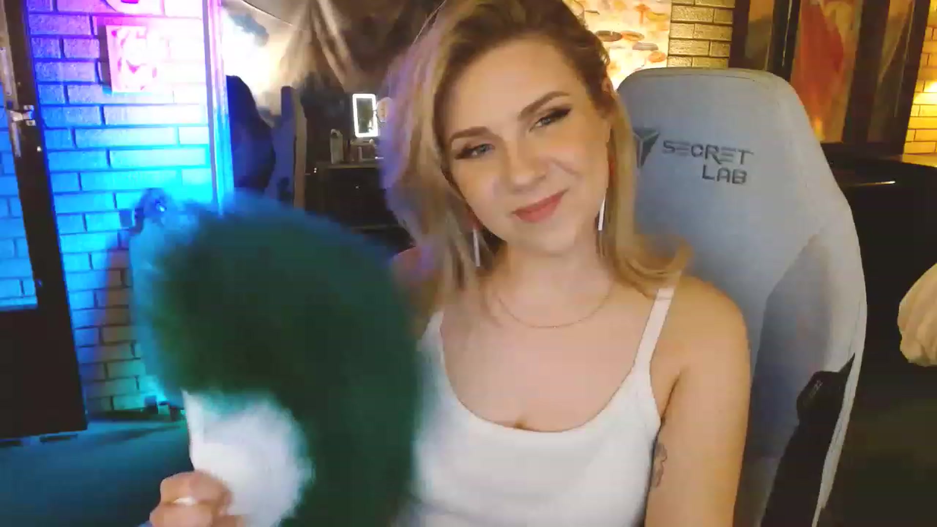 Gallery image thumbnail from Sweetestlilly's myfreecams stream on, 02/04/2023, 02:24 image 6 of 20