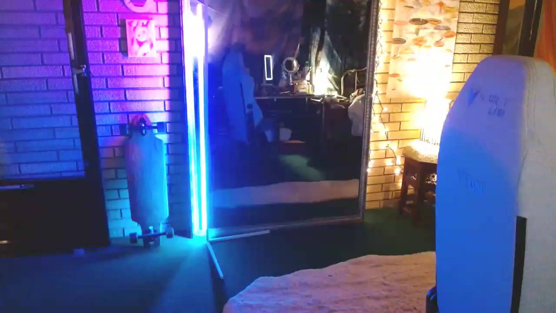 Gallery image thumbnail from Sweetestlilly's myfreecams stream on, 02/28/2023, 01:58 image 16 of 20