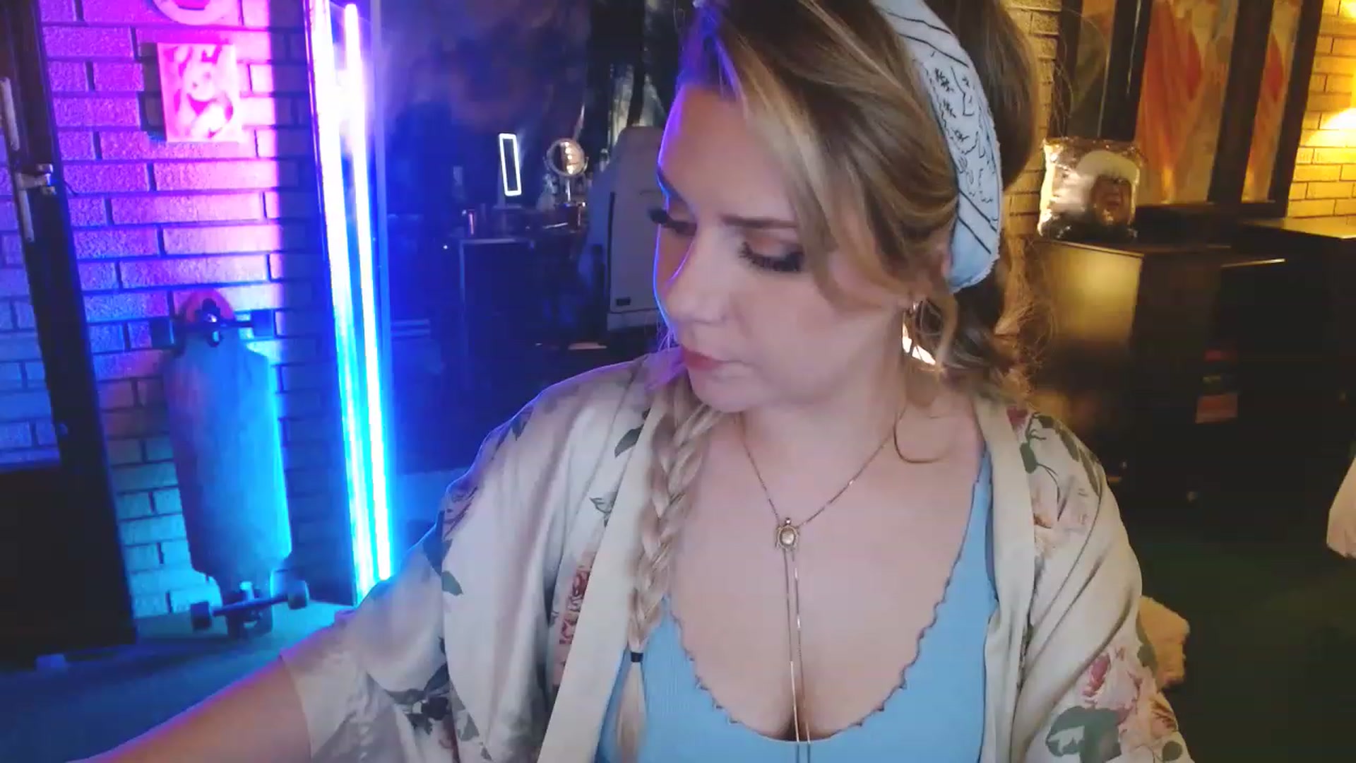 Gallery image thumbnail from Sweetestlilly's myfreecams stream on, 02/28/2023, 01:58 image 17 of 20