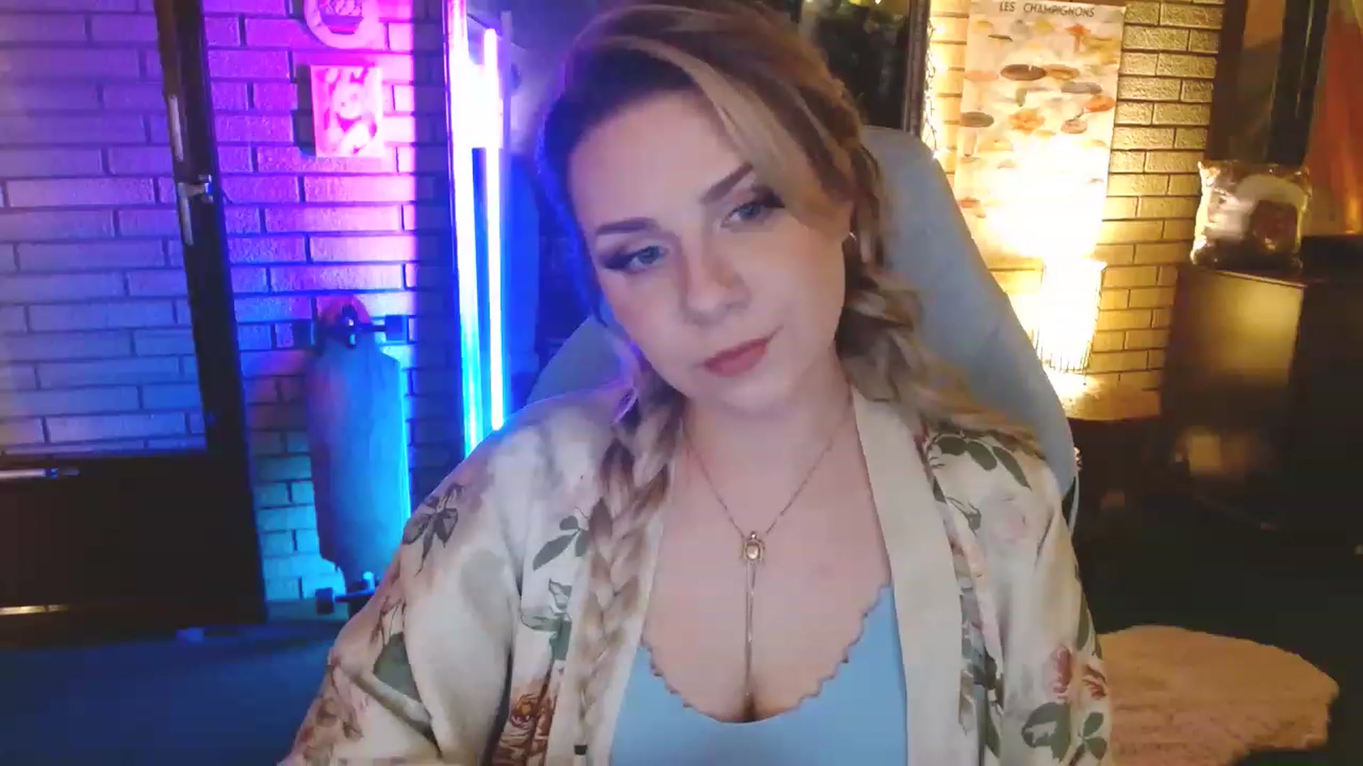 Gallery image thumbnail from Sweetestlilly's myfreecams stream on, 02/28/2023, 01:58 image 3 of 20