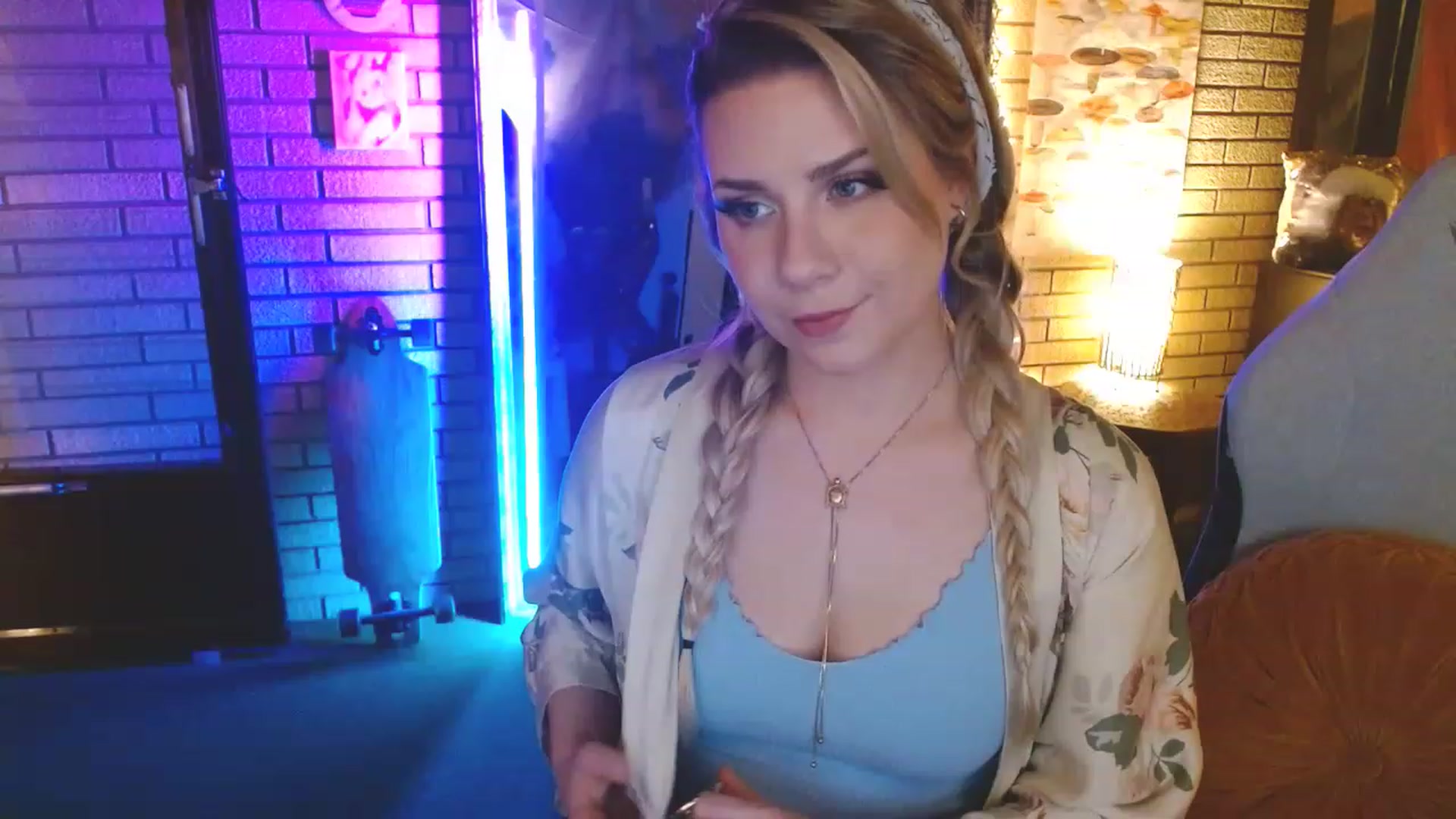 Gallery image thumbnail from Sweetestlilly's myfreecams stream on, 02/28/2023, 01:58 image 7 of 20