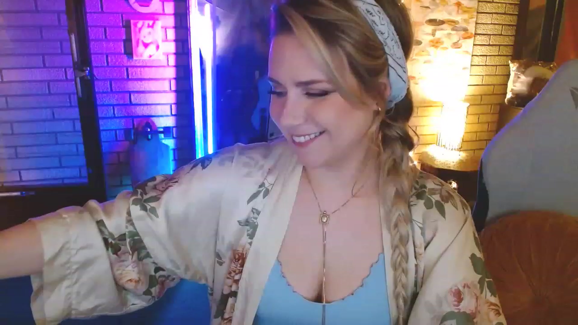 Gallery image thumbnail from Sweetestlilly's myfreecams stream on, 02/28/2023, 01:58 image 12 of 20