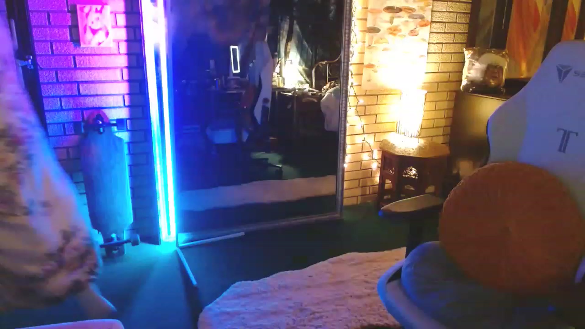 Gallery image thumbnail from Sweetestlilly's myfreecams stream on, 02/28/2023, 03:22 image 1 of 20