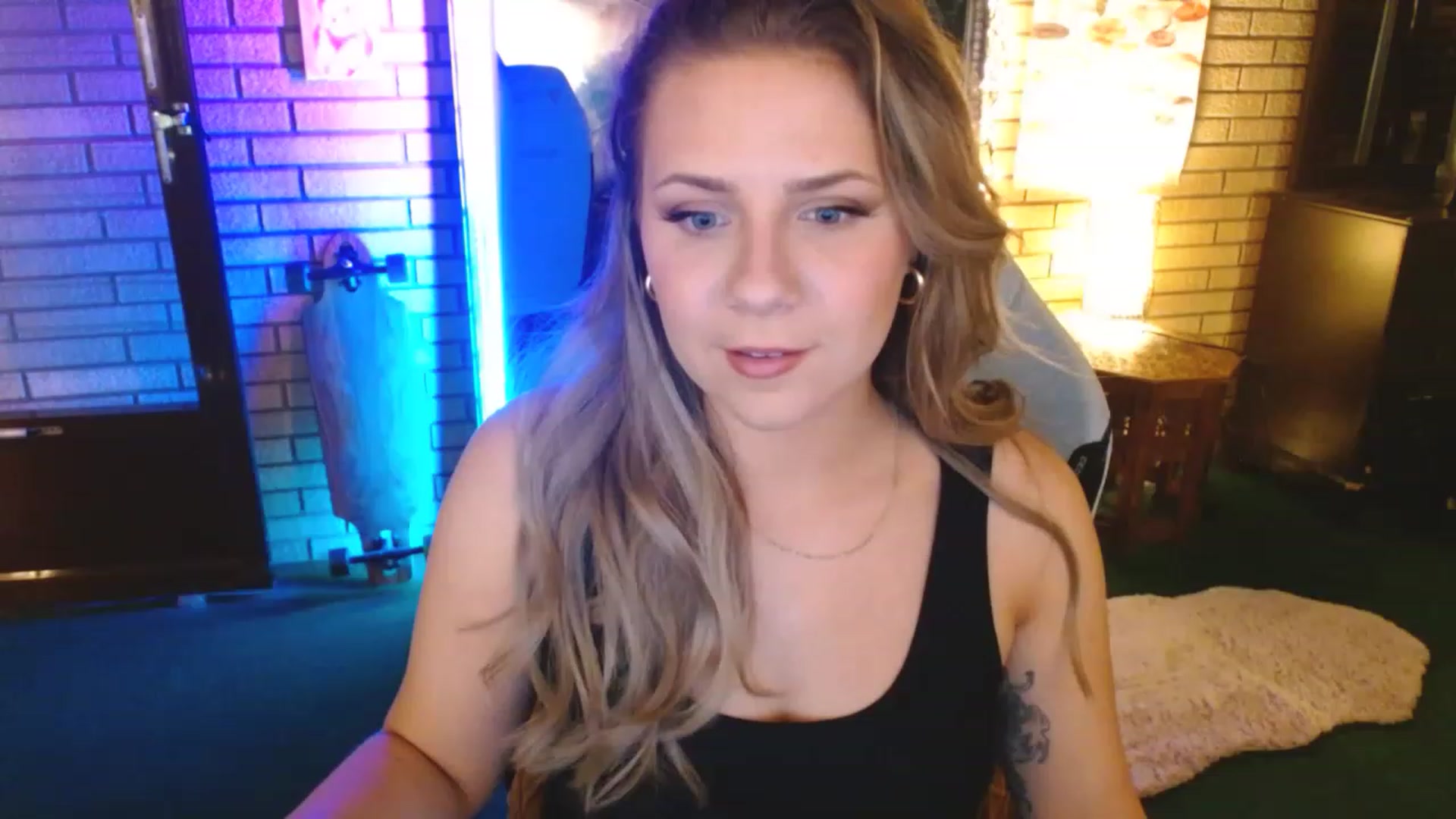 Gallery image thumbnail from Sweetestlilly's myfreecams stream on, 07/15/2023, 02:08 image 8 of 20