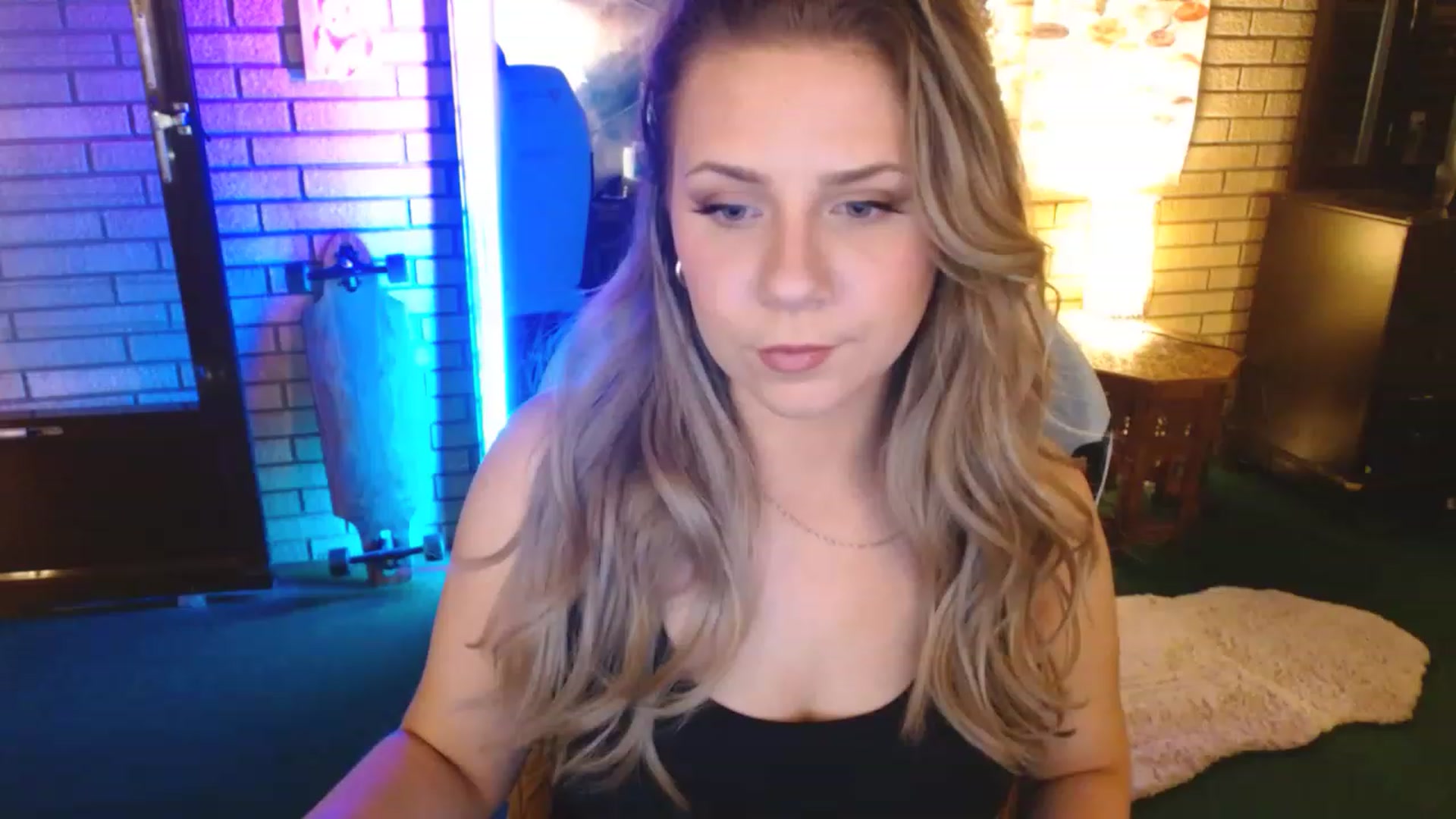 Gallery image thumbnail from Sweetestlilly's myfreecams stream on, 07/15/2023, 02:08 image 7 of 20