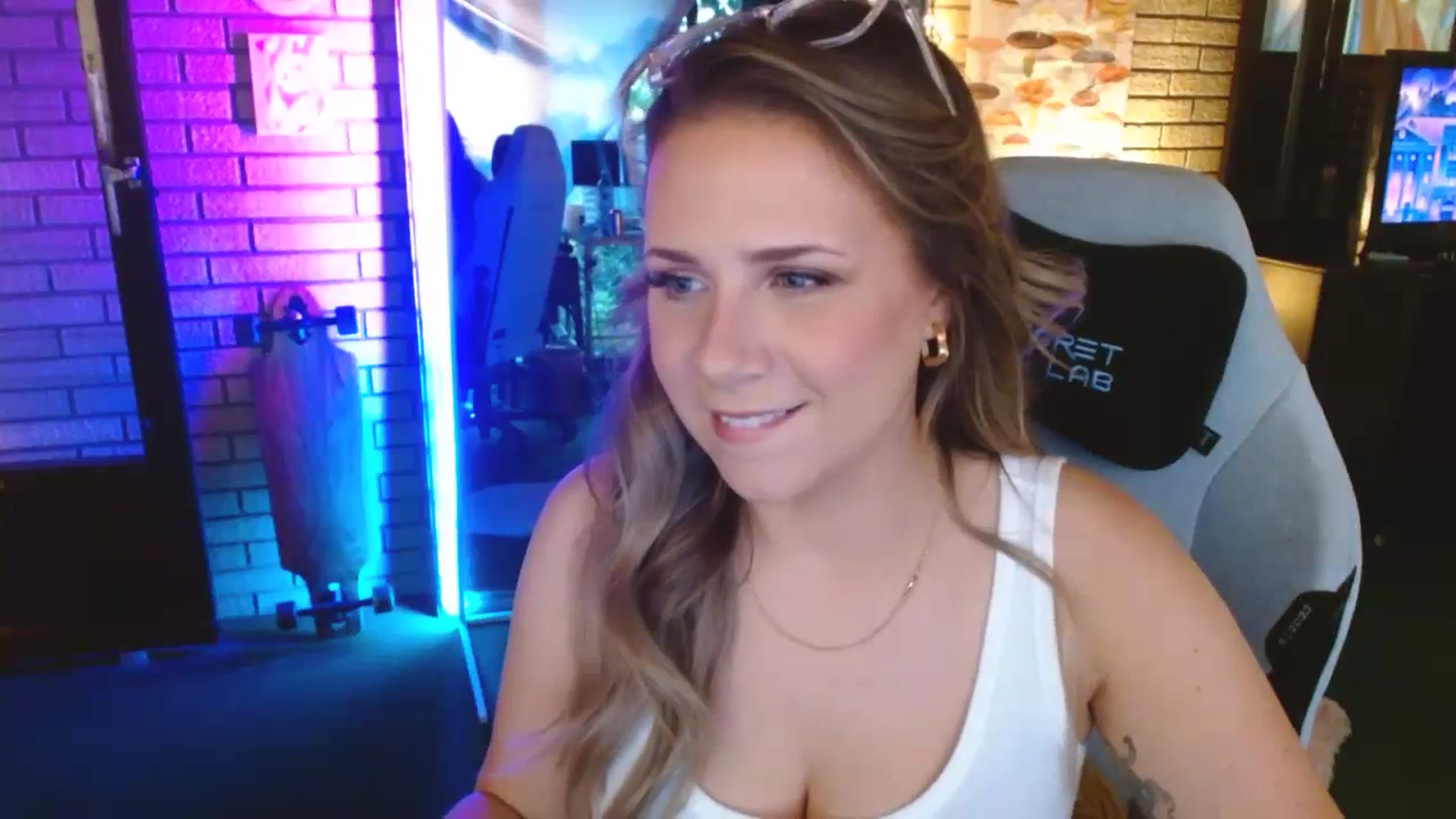 Gallery image thumbnail from Sweetestlilly's myfreecams stream on, 07/26/2023, 24:31 image 18 of 20