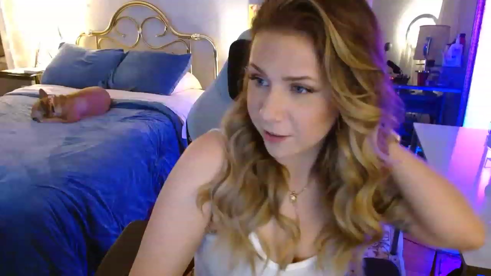Gallery image thumbnail from Sweetestlilly's myfreecams stream on, 08/13/2023, 03:50 image 1 of 20