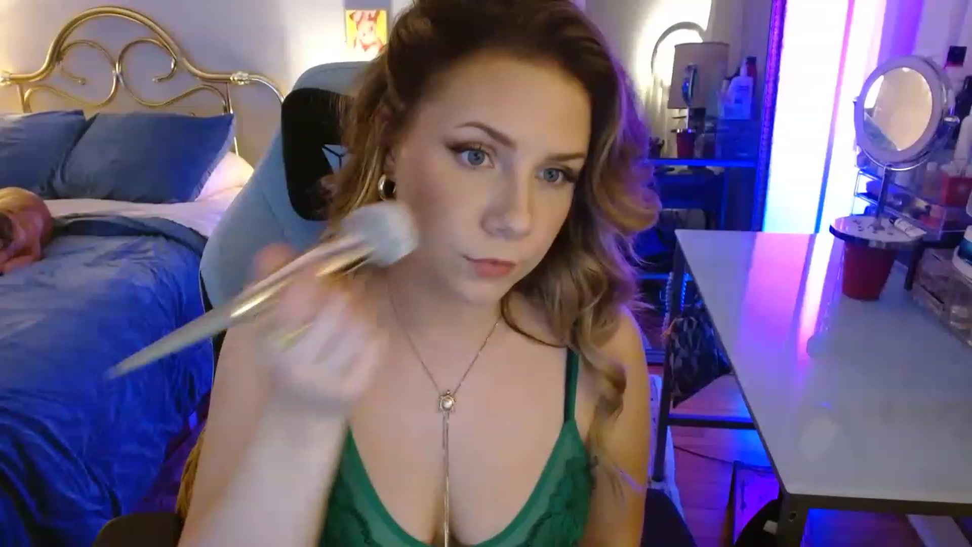 Gallery image thumbnail from Sweetestlilly's myfreecams stream on, 08/13/2023, 03:50 image 4 of 20