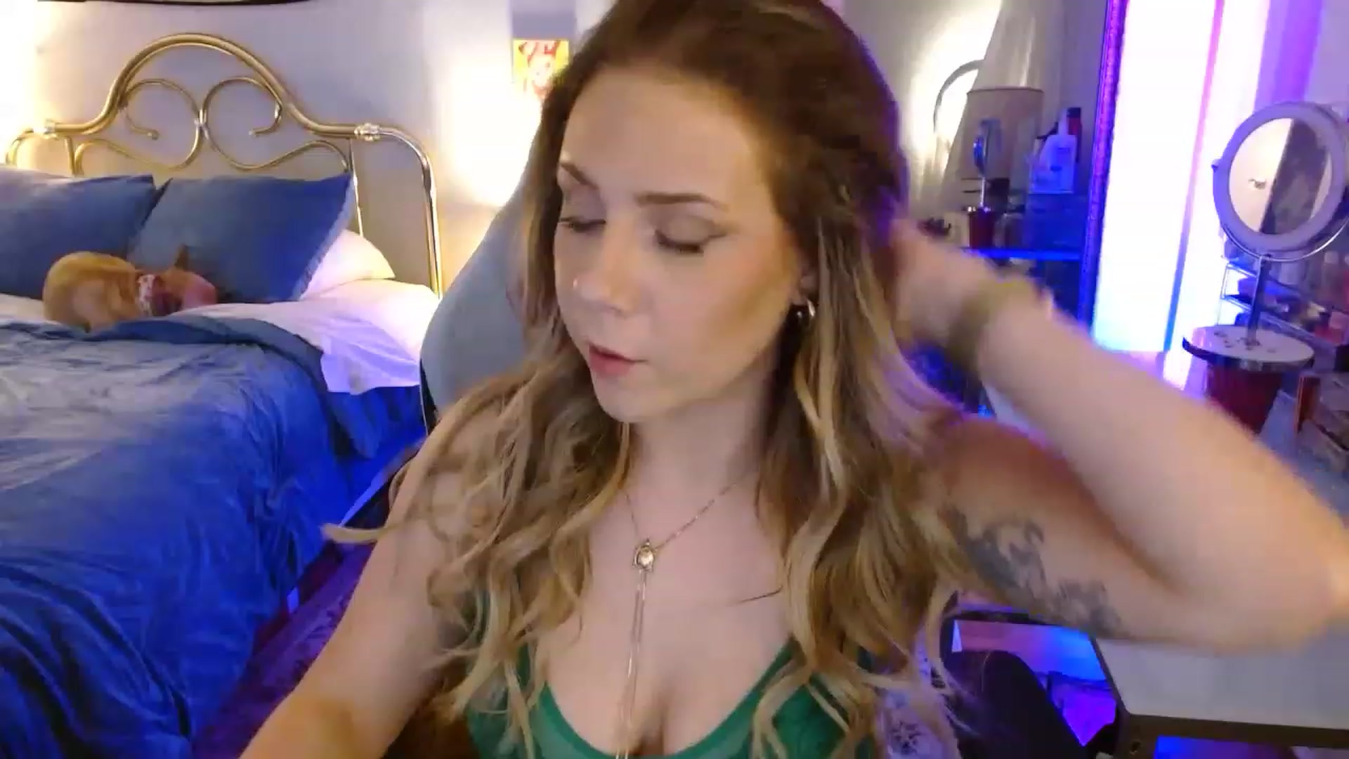 Gallery image thumbnail from Sweetestlilly's myfreecams stream on, 08/13/2023, 03:50 image 12 of 20