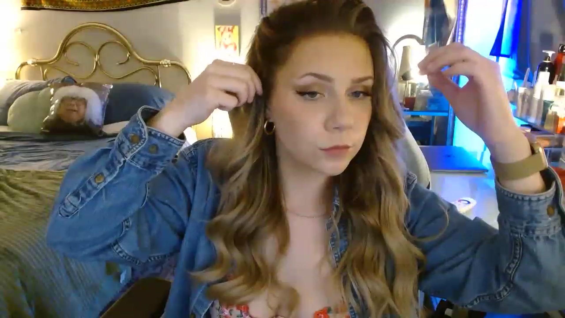 Gallery image thumbnail from Sweetestlilly's myfreecams stream on, 08/17/2023, 02:15 image 11 of 20