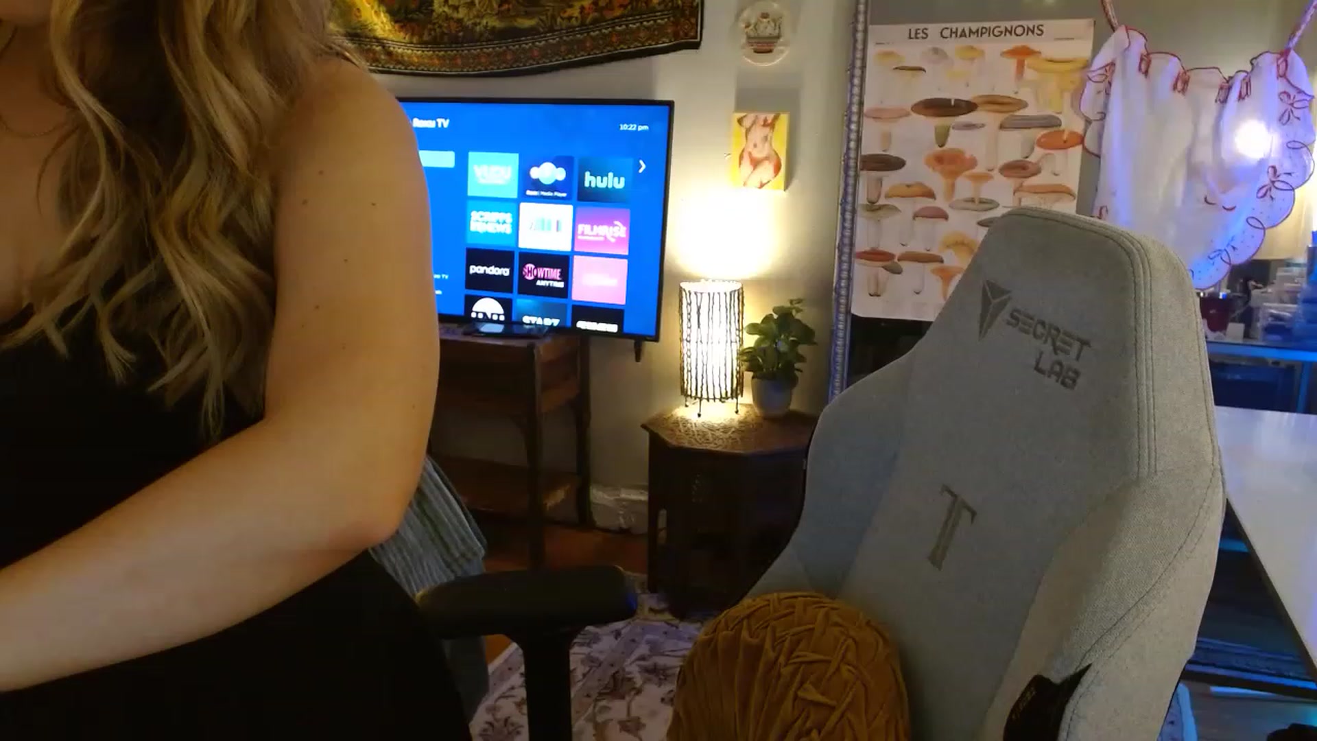 Gallery image thumbnail from Sweetestlilly's myfreecams stream on, 08/22/2023, 02:49 image 11 of 20