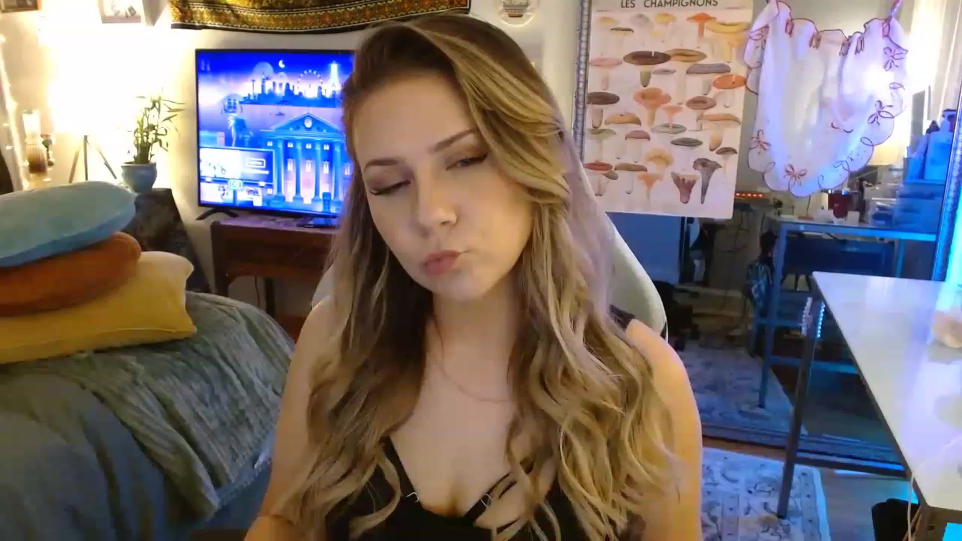 Gallery image thumbnail from Sweetestlilly's myfreecams stream on, 08/22/2023, 02:49 image 16 of 20
