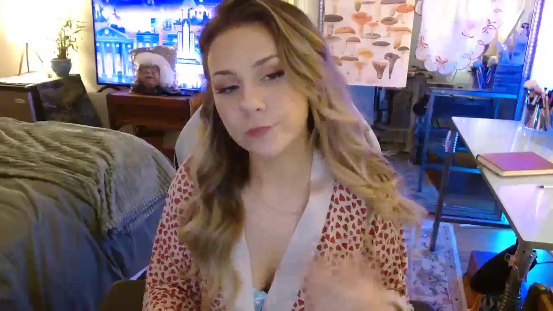 Gallery image thumbnail from Sweetestlilly's myfreecams stream on, 08/24/2023, 01:49 image 7 of 20