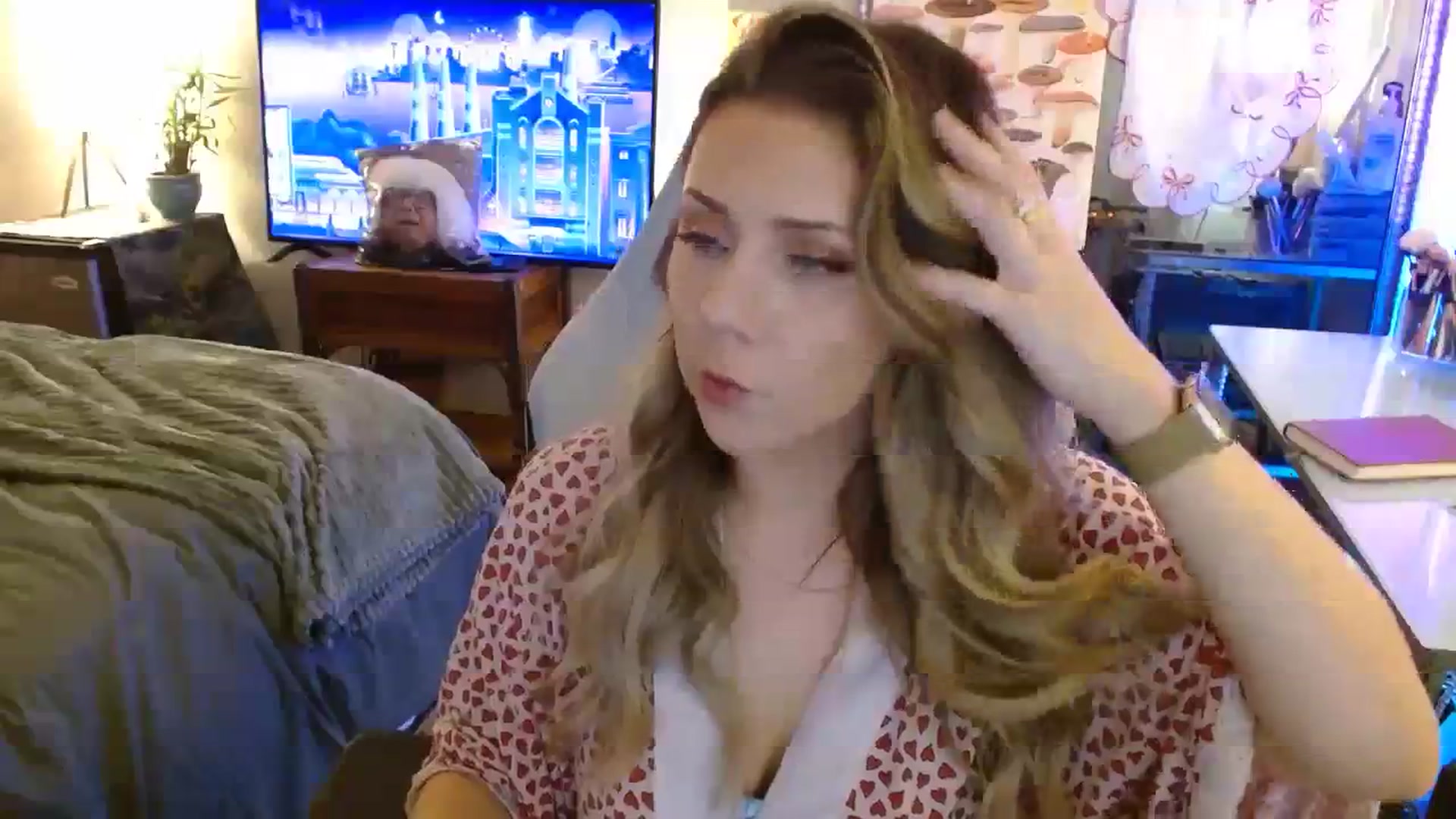 Gallery image thumbnail from Sweetestlilly's myfreecams stream on, 08/24/2023, 01:49 image 14 of 20