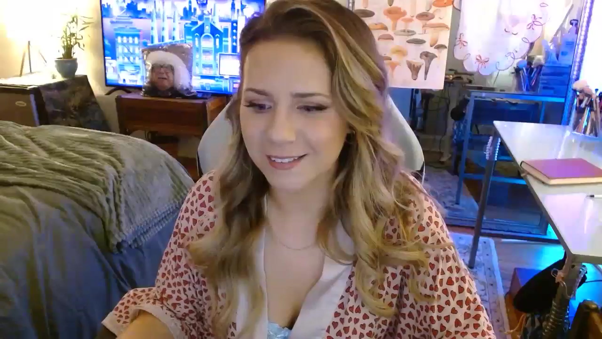 Gallery image thumbnail from Sweetestlilly's myfreecams stream on, 08/24/2023, 01:49 image 6 of 20