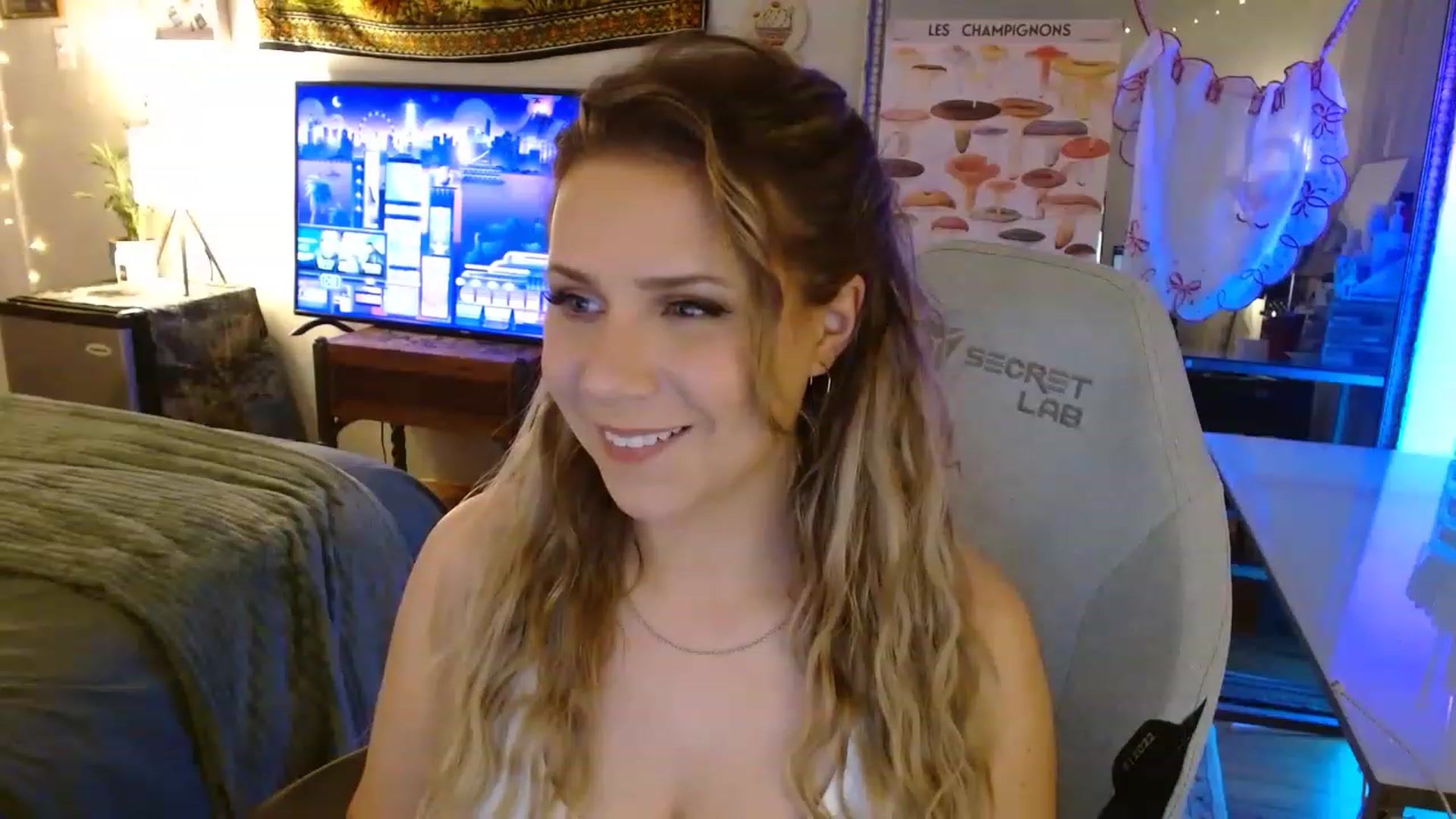 Gallery image thumbnail from Sweetestlilly's myfreecams stream on, 08/26/2023, 02:41 image 5 of 20