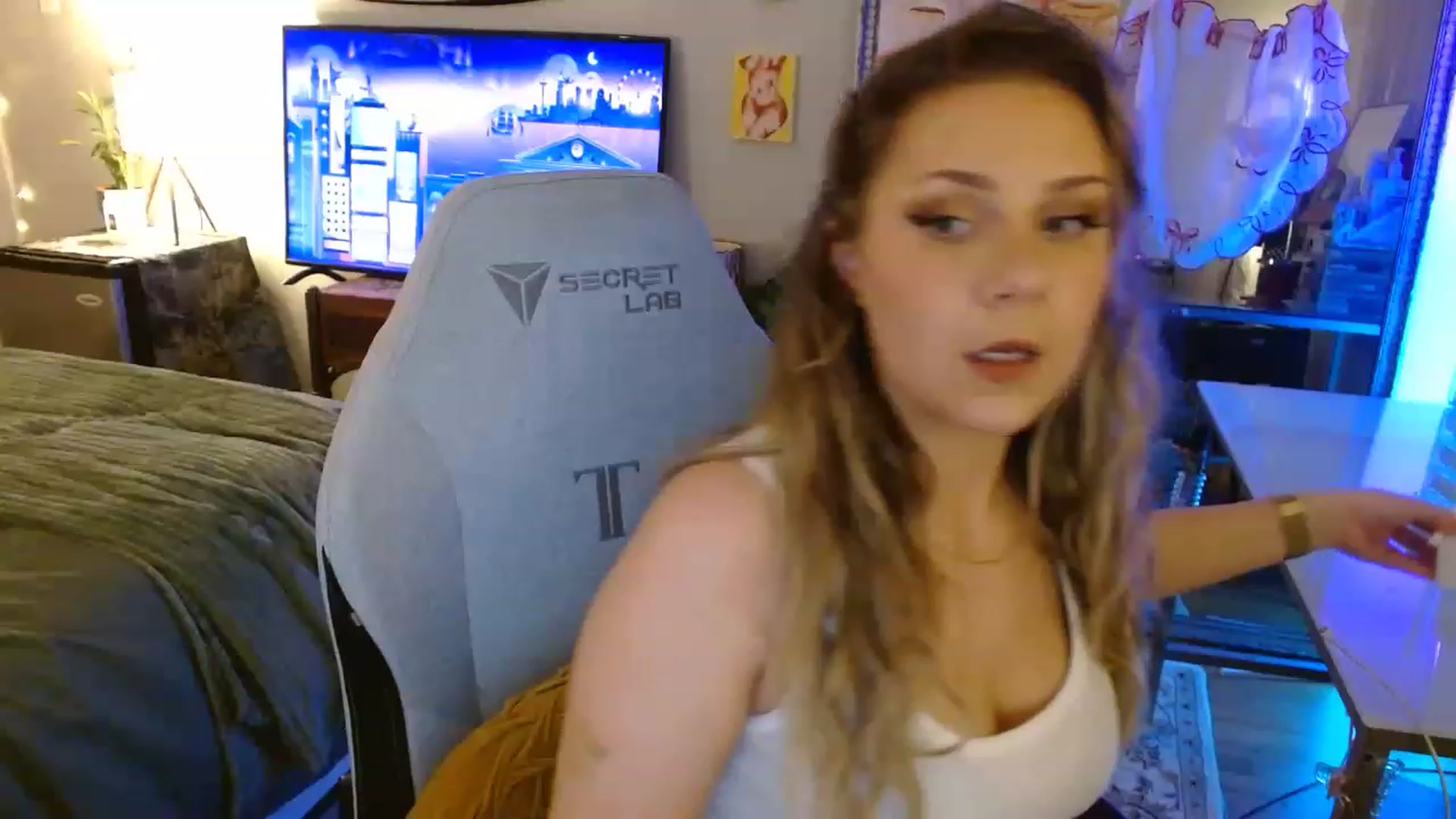 Gallery image thumbnail from Sweetestlilly's myfreecams stream on, 08/26/2023, 02:41 image 20 of 20