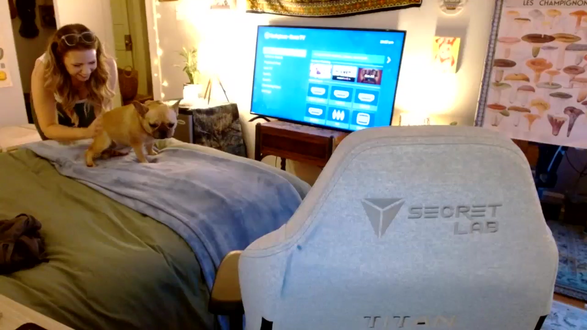 Gallery image thumbnail from Sweetestlilly's myfreecams stream on, 09/04/2023, 02:42 image 15 of 20
