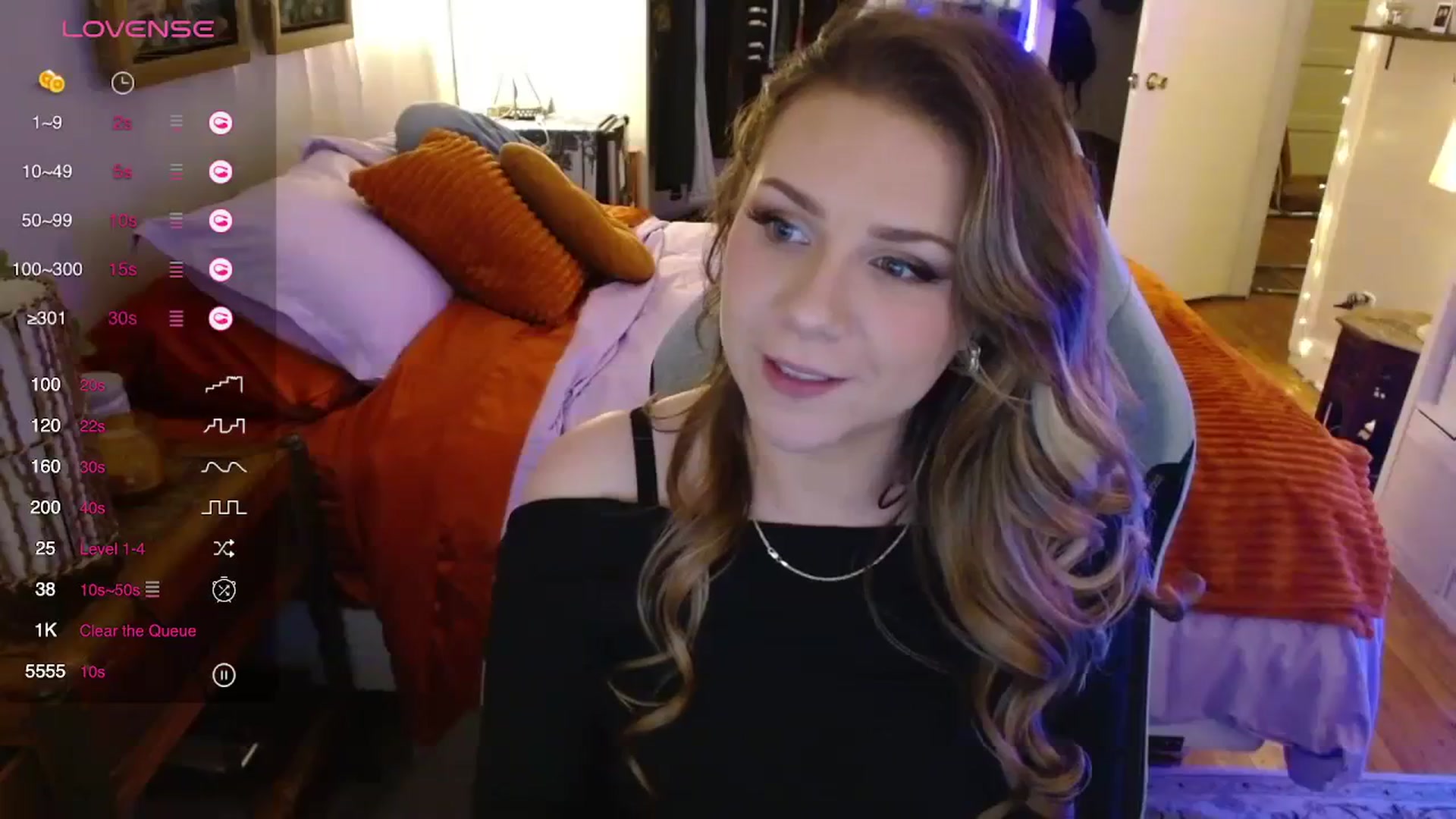 Gallery image thumbnail from Sweetestlilly's myfreecams stream on, 10/08/2023, 02:31 image 6 of 20