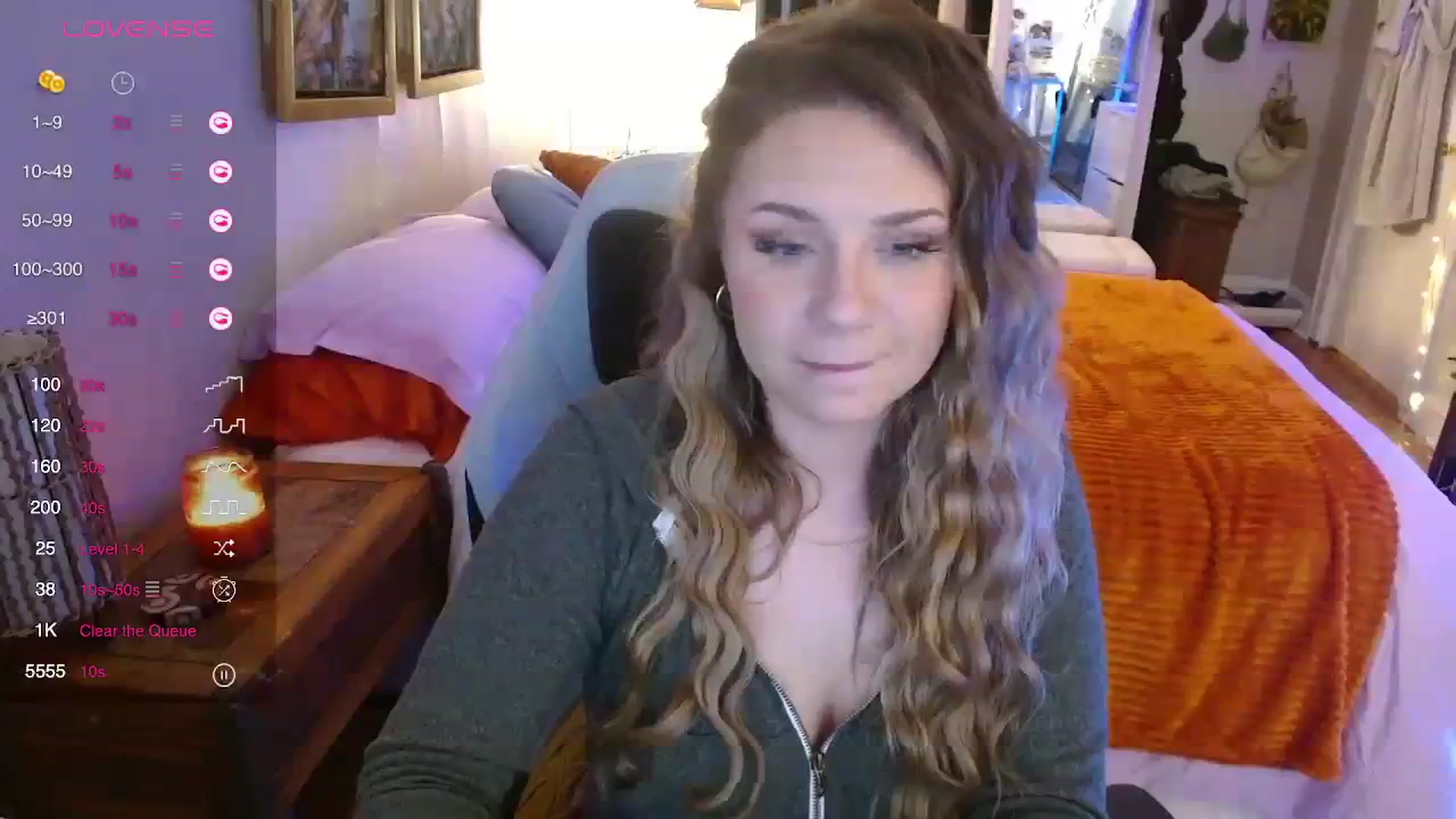 Gallery image thumbnail from Sweetestlilly's myfreecams stream on, 10/17/2023, 02:28 image 3 of 20