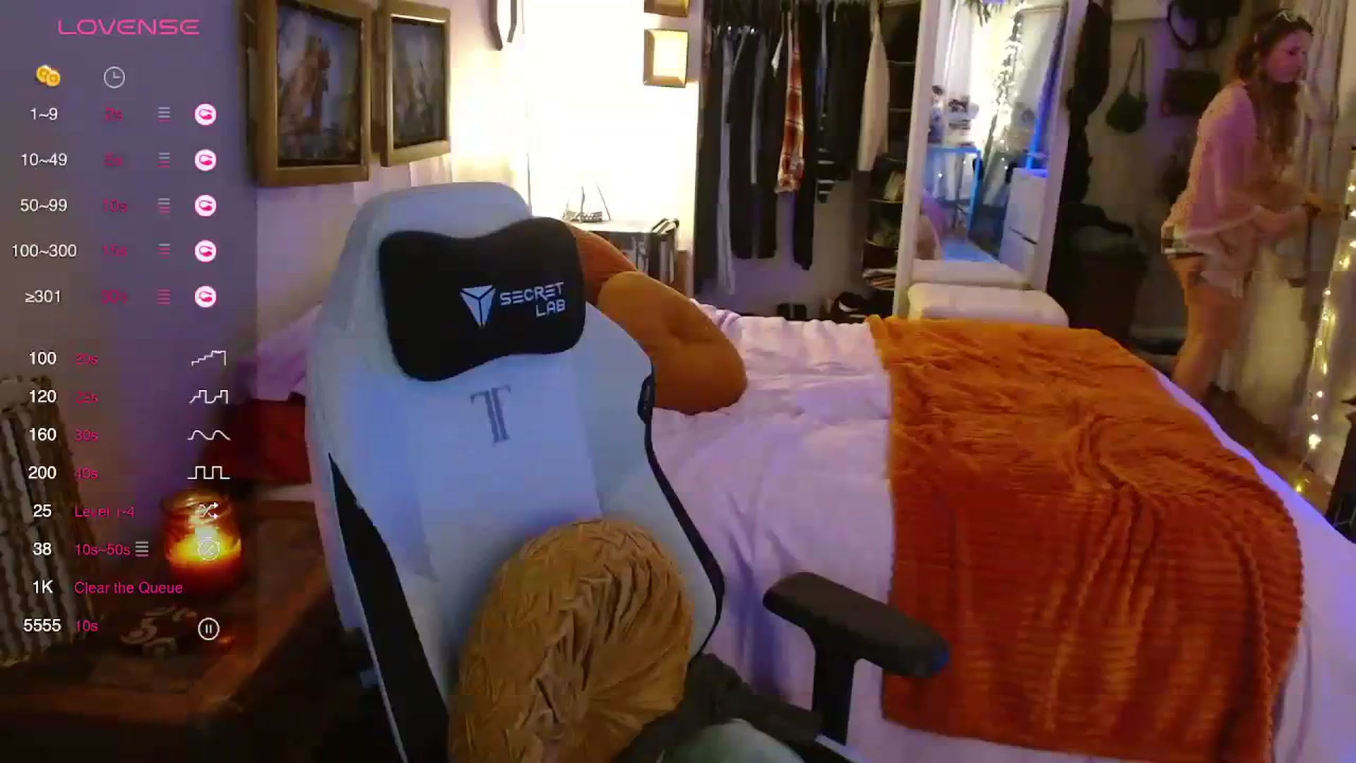 Gallery image thumbnail from Sweetestlilly's myfreecams stream on, 10/17/2023, 03:05 image 11 of 20