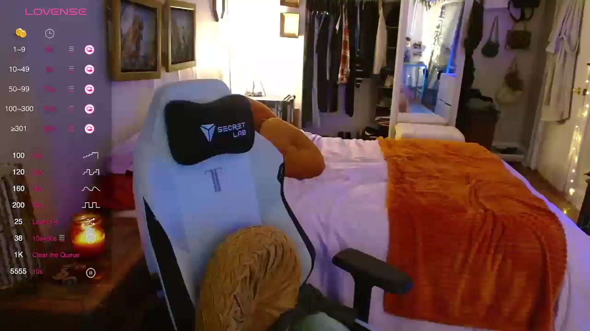 Gallery image thumbnail from Sweetestlilly's myfreecams stream on, 10/17/2023, 03:05 image 8 of 20