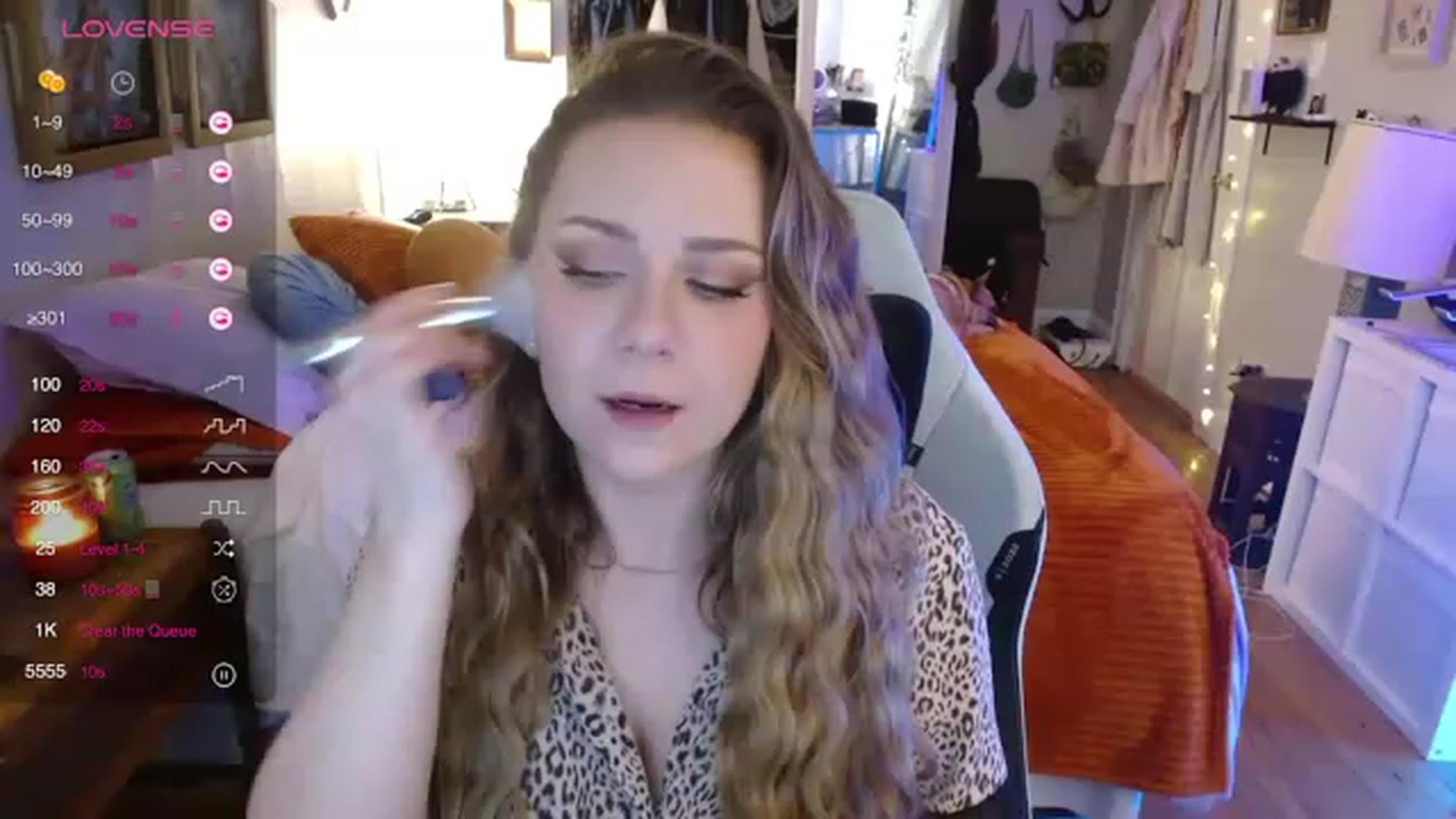 Gallery image thumbnail from Sweetestlilly's myfreecams stream on, 10/19/2023, 03:01 image 5 of 20