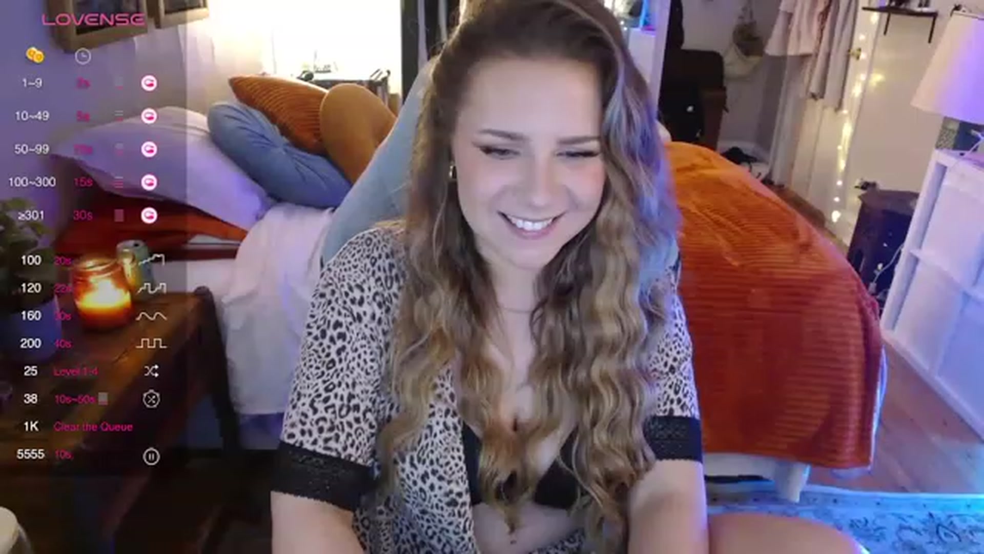 Gallery image thumbnail from Sweetestlilly's myfreecams stream on, 10/19/2023, 03:01 image 17 of 20