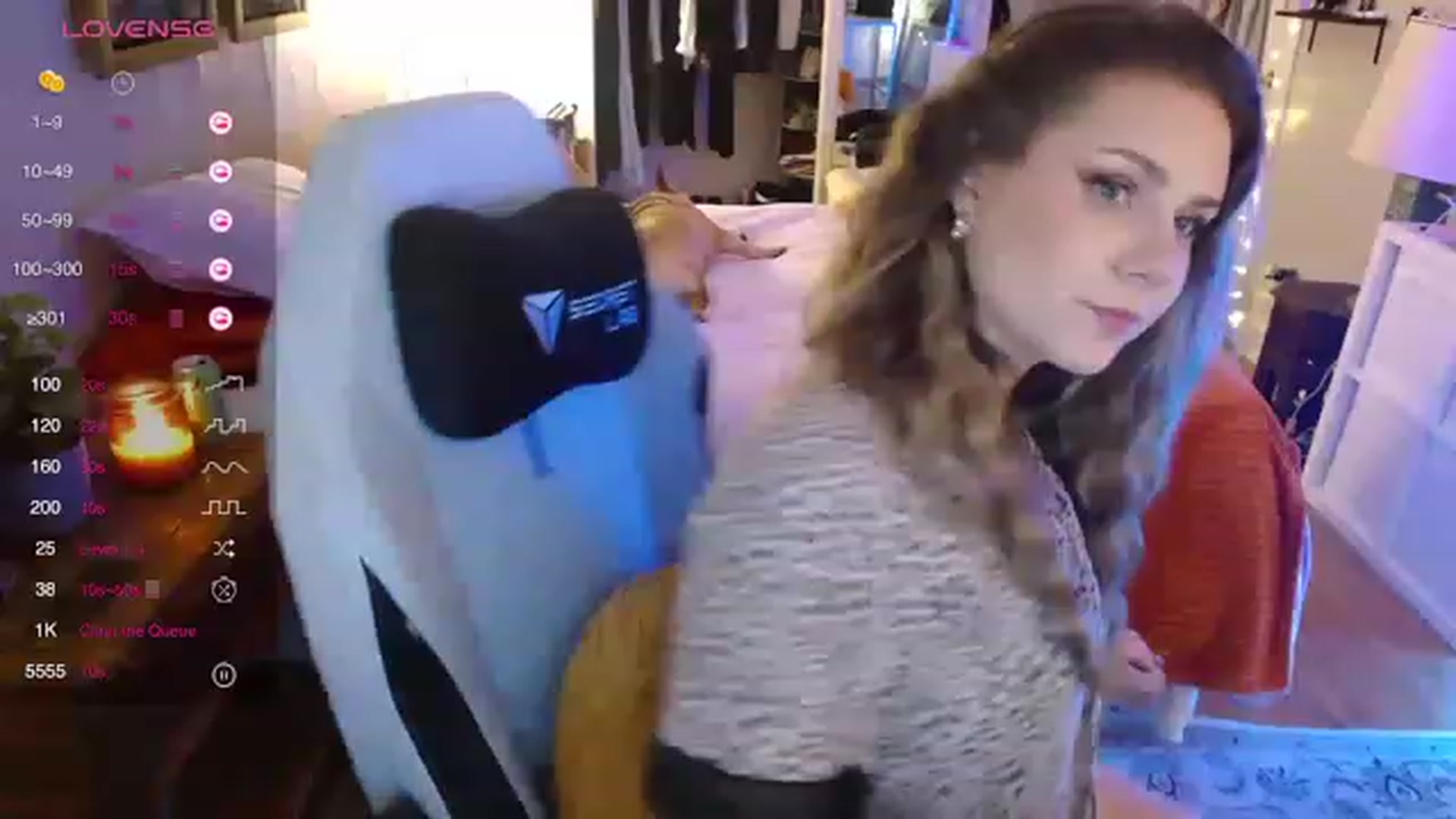 Gallery image thumbnail from Sweetestlilly's myfreecams stream on, 10/19/2023, 03:01 image 19 of 20