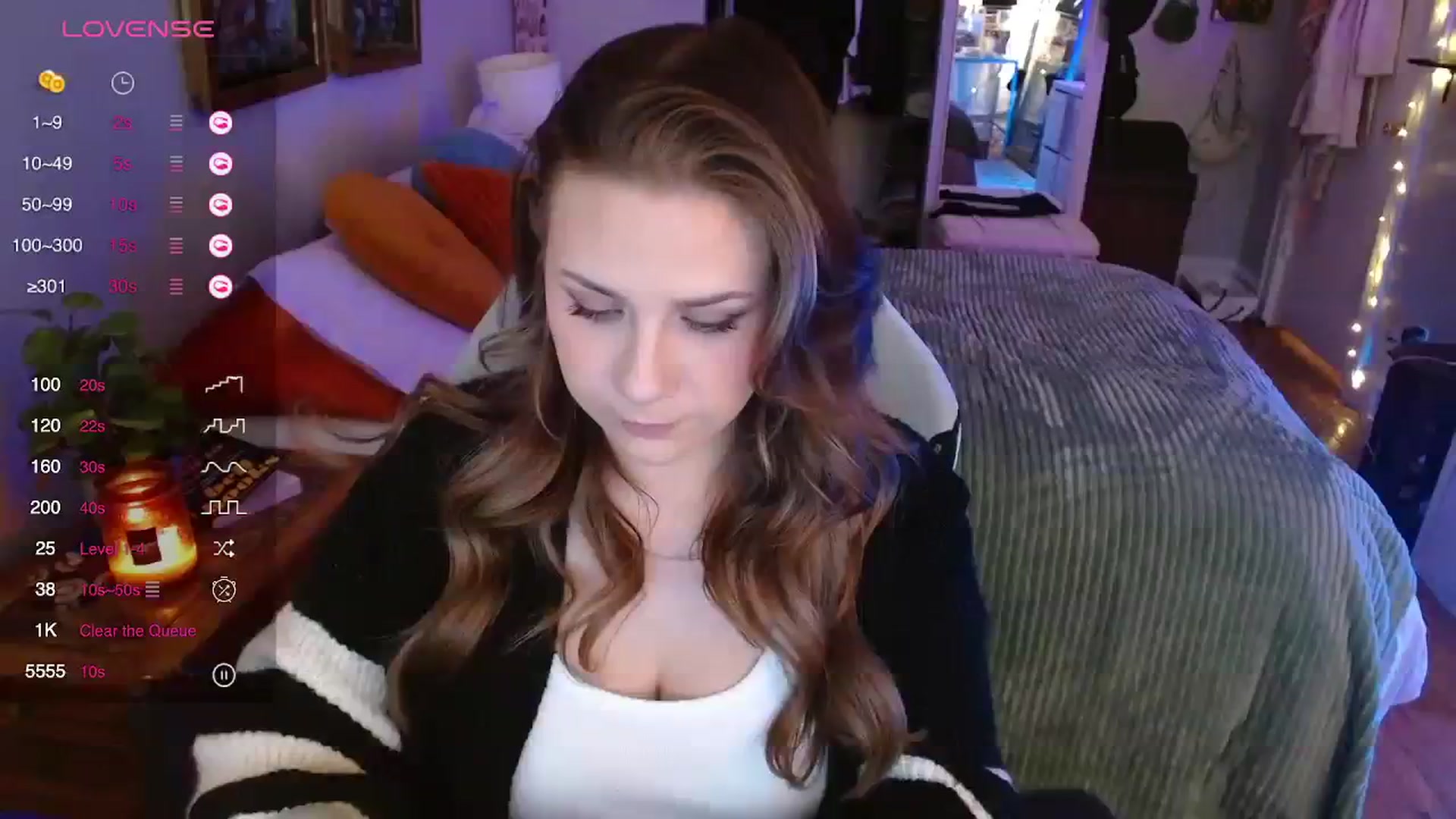 Gallery image thumbnail from Sweetestlilly's myfreecams stream on, 11/03/2023, 01:14 image 19 of 20