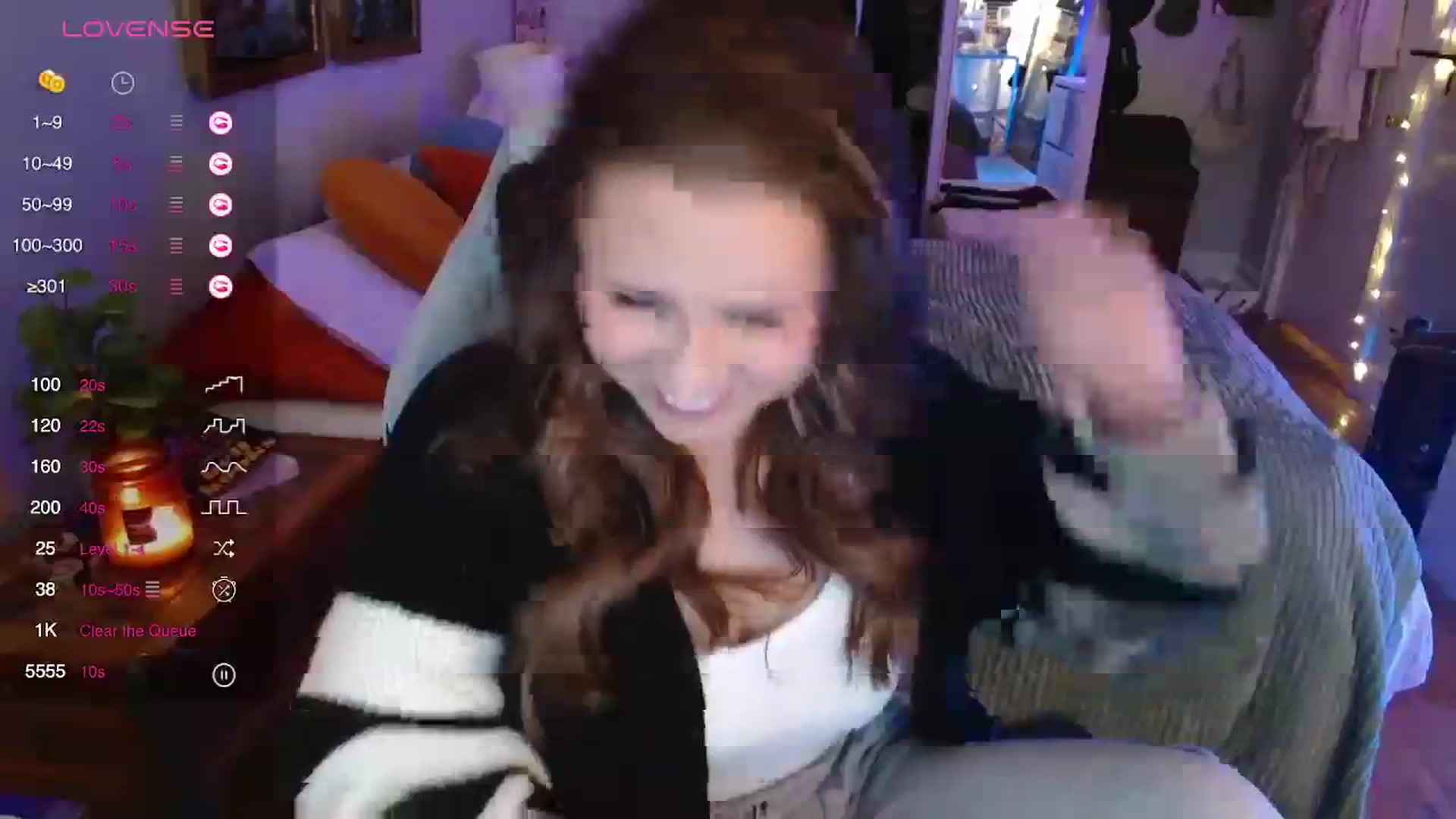 Gallery image thumbnail from Sweetestlilly's myfreecams stream on, 11/03/2023, 01:14 image 9 of 20
