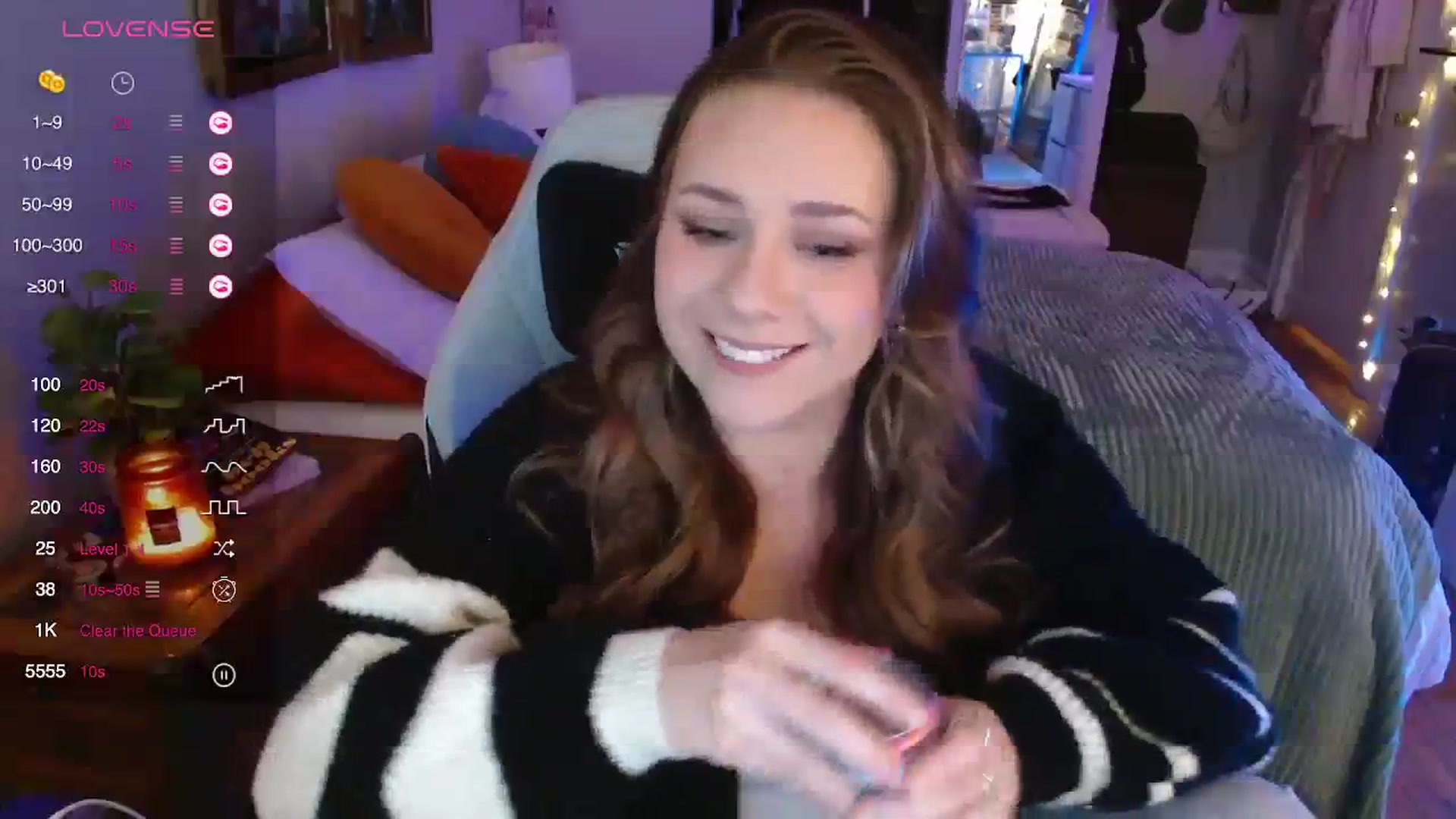 Gallery image thumbnail from Sweetestlilly's myfreecams stream on, 11/03/2023, 01:14 image 4 of 20