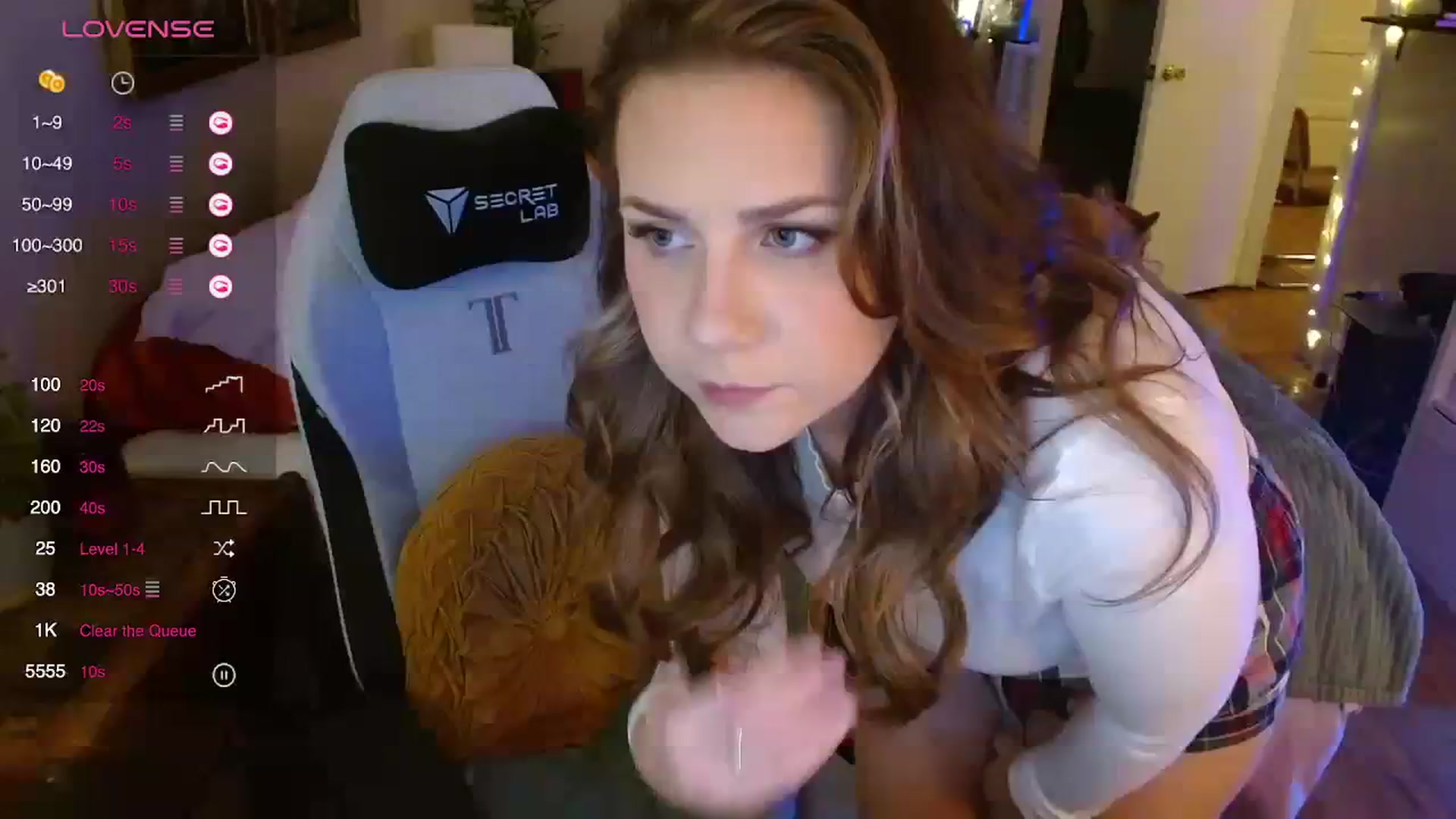Gallery image thumbnail from Sweetestlilly's myfreecams stream on, 11/13/2023, 04:28 image 5 of 20