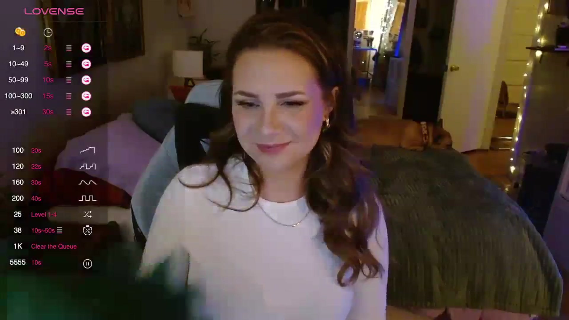 Gallery image thumbnail from Sweetestlilly's myfreecams stream on, 11/13/2023, 04:28 image 4 of 20