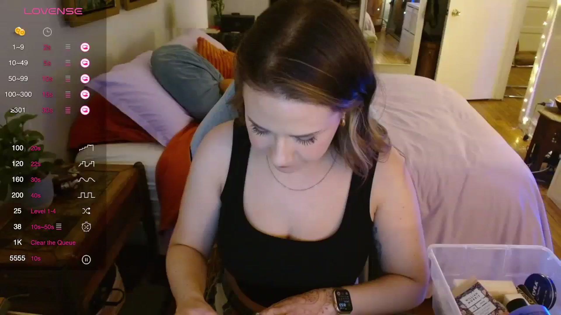 Gallery image thumbnail from Sweetestlilly's myfreecams stream on, 11/21/2023, 05:20 image 2 of 20