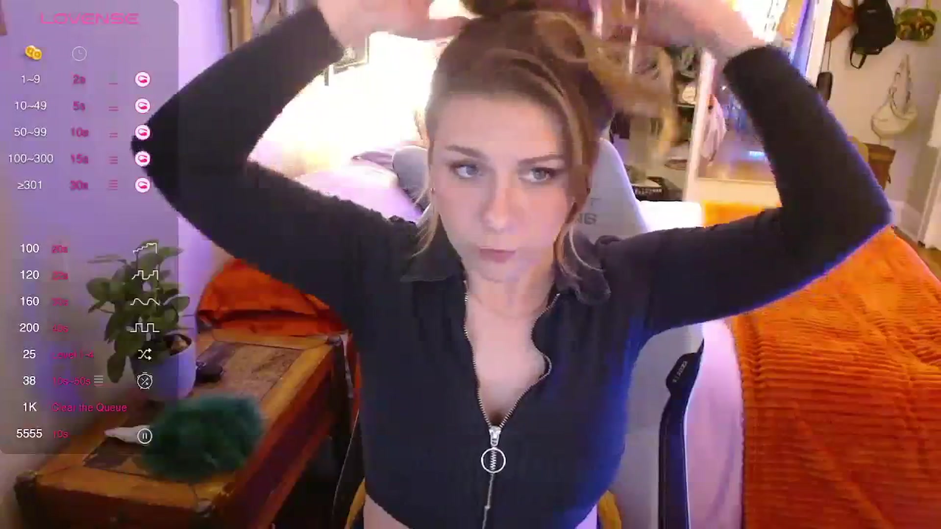 Gallery image thumbnail from Sweetestlilly's myfreecams stream on, 11/30/2023, 03:47 image 17 of 20