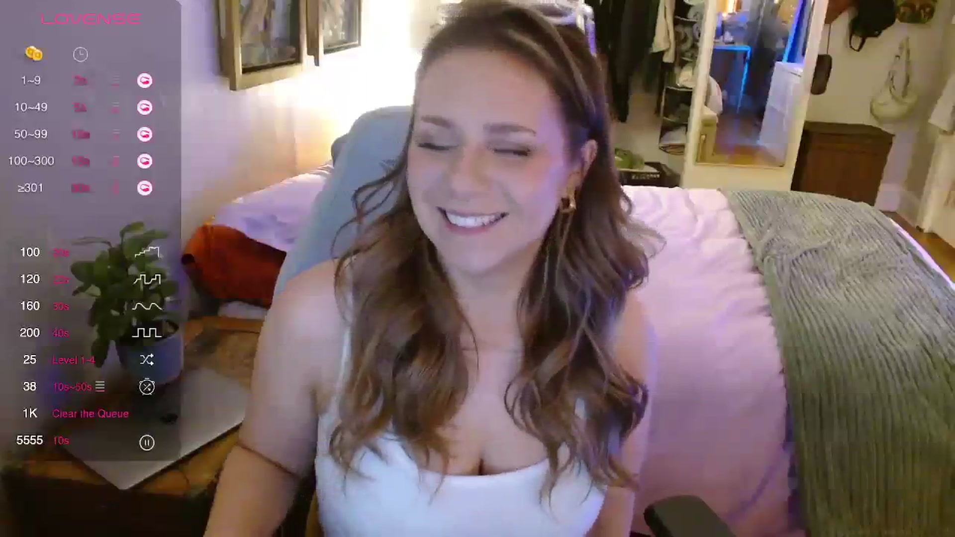 Gallery image thumbnail from Sweetestlilly's myfreecams stream on, 12/01/2023, 02:48 image 17 of 20