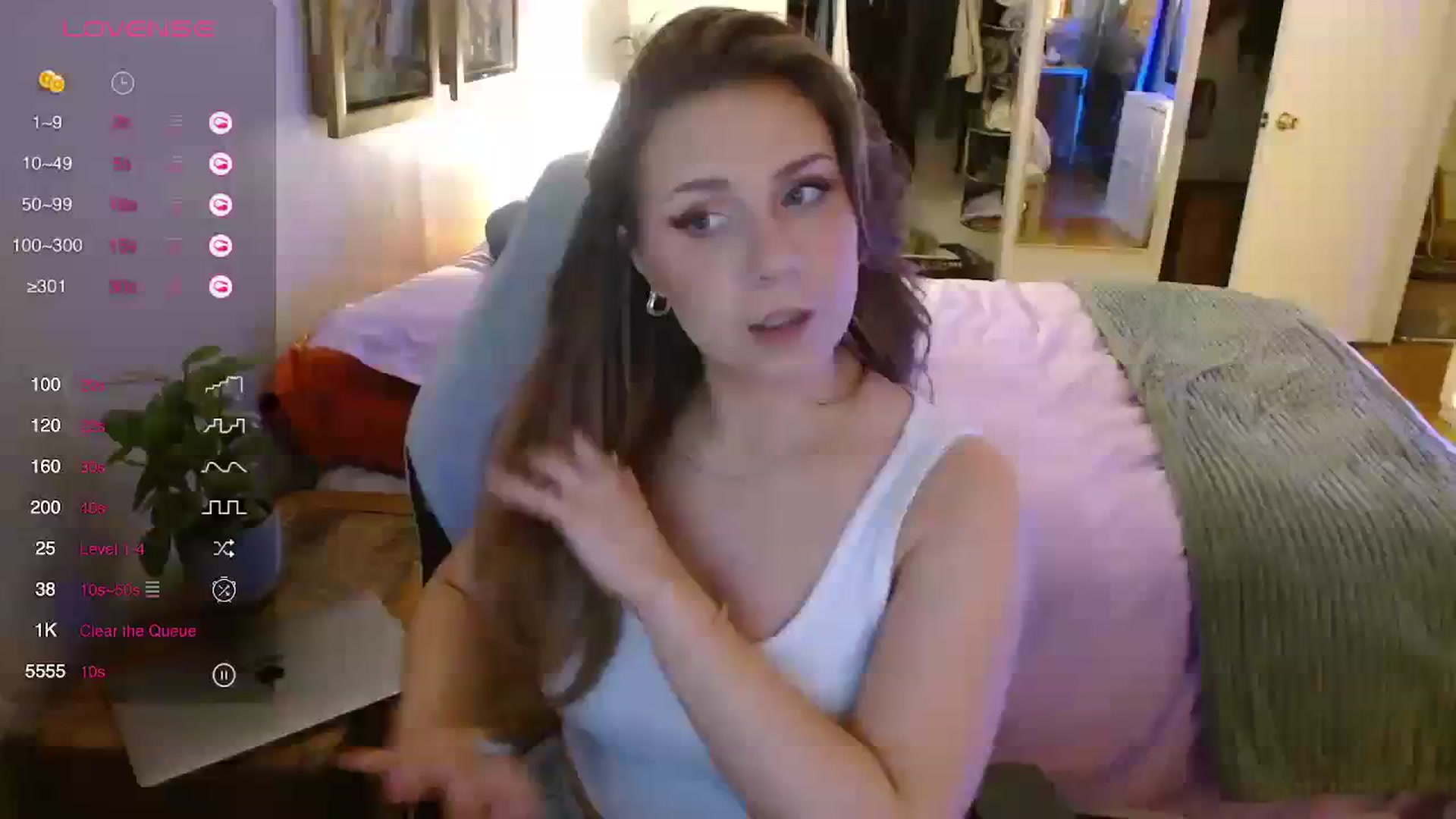 Gallery image thumbnail from Sweetestlilly's myfreecams stream on, 12/01/2023, 02:48 image 6 of 20