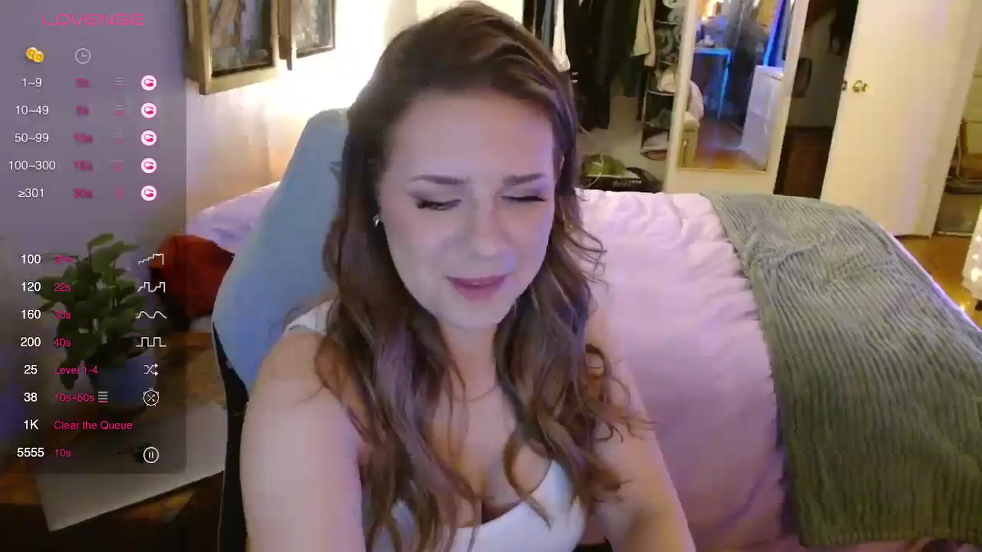 Gallery image thumbnail from Sweetestlilly's myfreecams stream on, 12/01/2023, 02:48 image 8 of 20