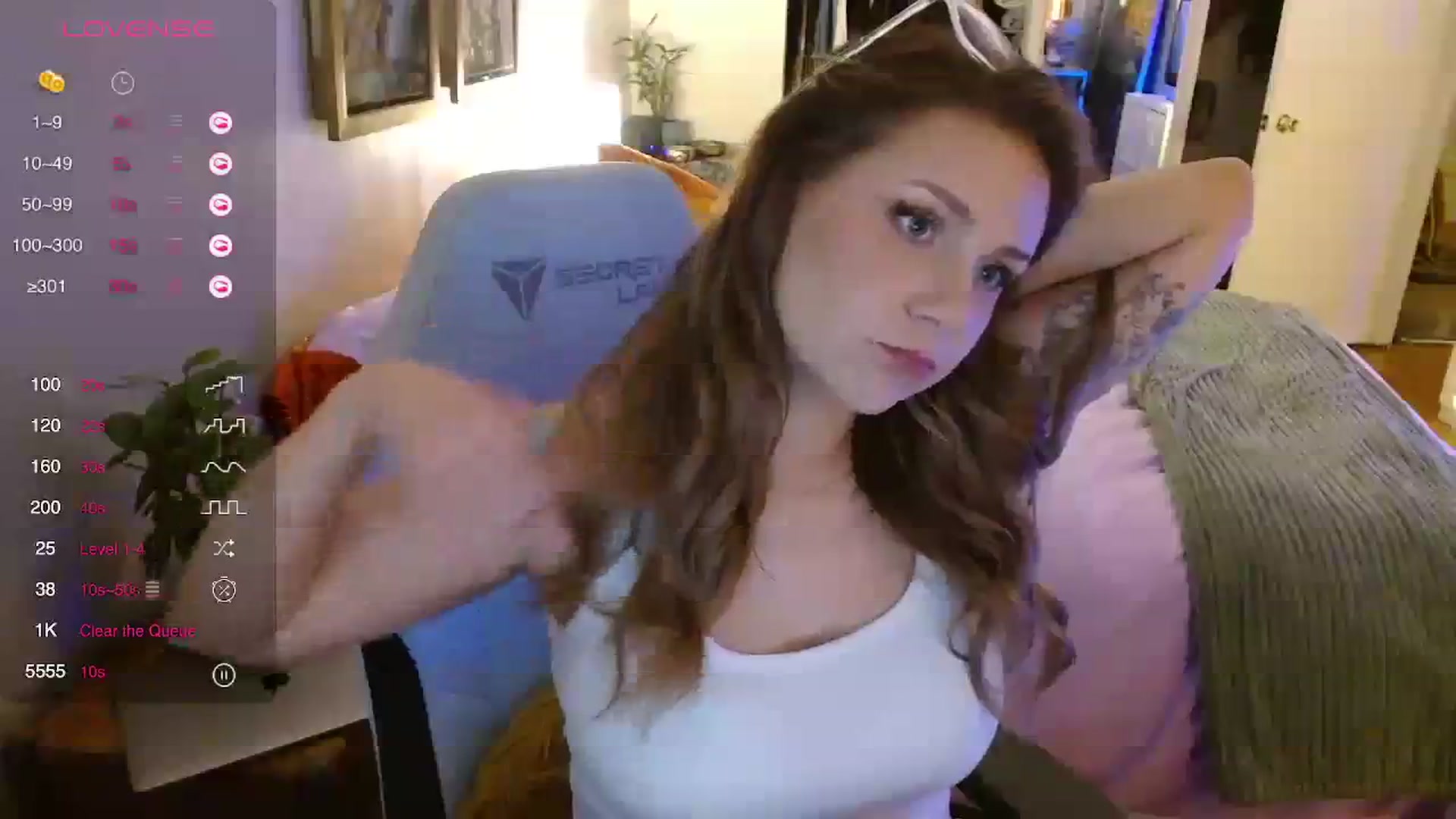 Gallery image thumbnail from Sweetestlilly's myfreecams stream on, 12/01/2023, 02:48 image 2 of 20