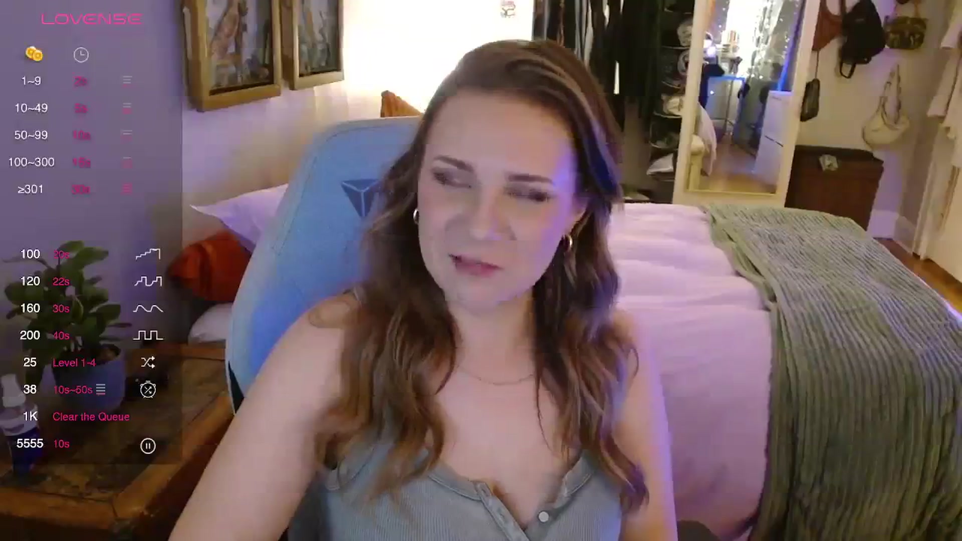 Gallery image thumbnail from Sweetestlilly's myfreecams stream on, 12/05/2023, 04:52 image 2 of 20