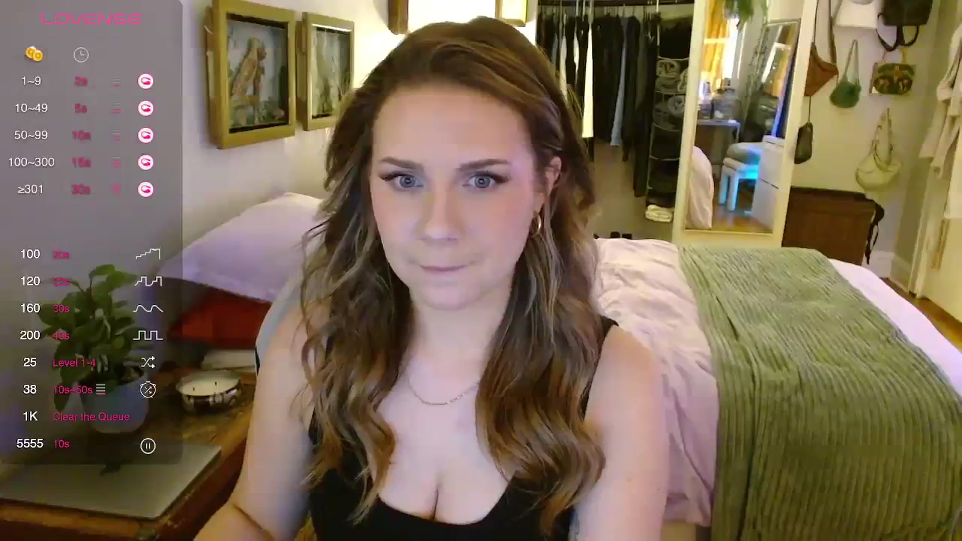 Gallery image thumbnail from Sweetestlilly's myfreecams stream on, 12/07/2023, 04:44 image 6 of 20